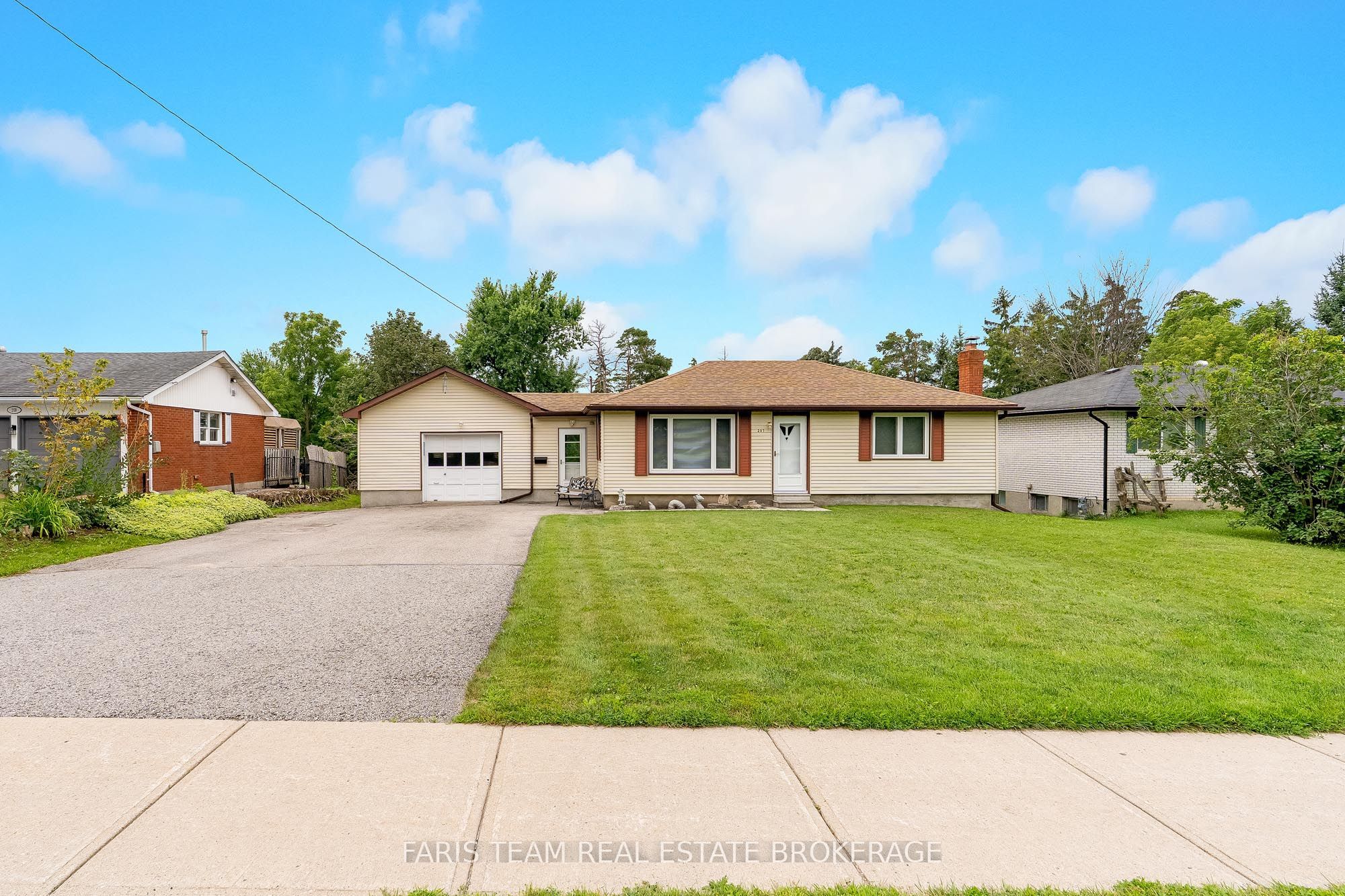 207 Warnica Road