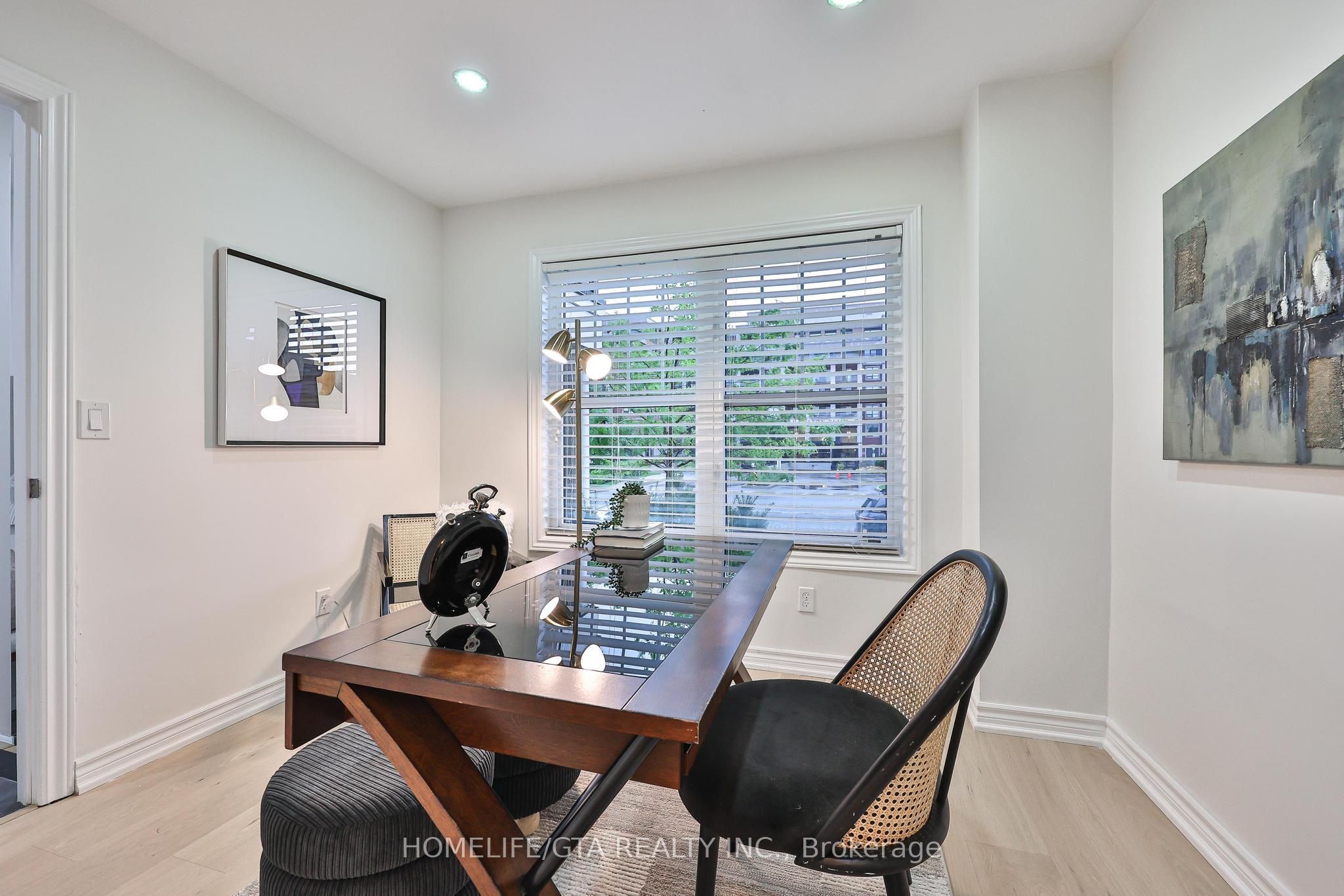 52 Baker Hill Boulevard