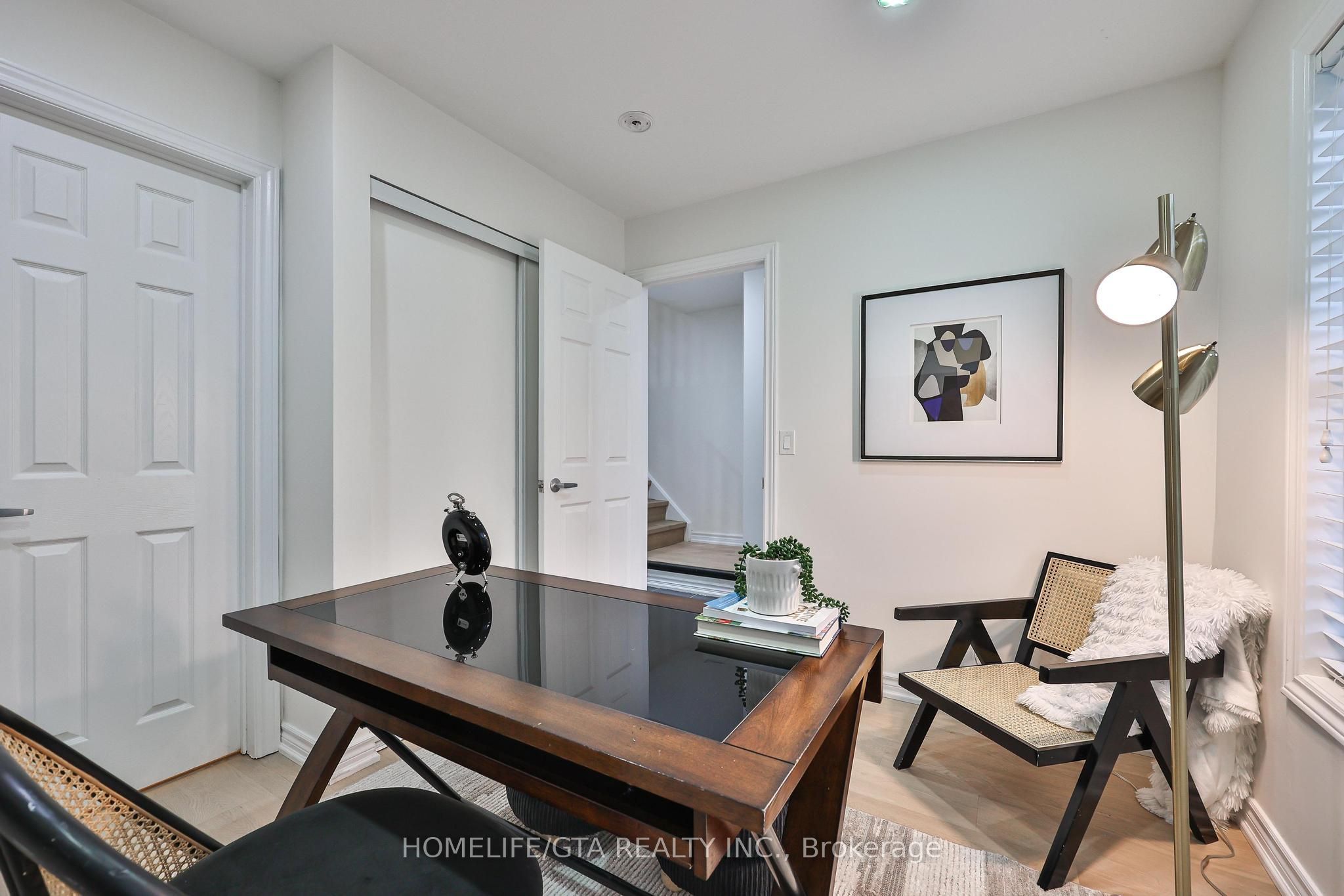 52 Baker Hill Boulevard
