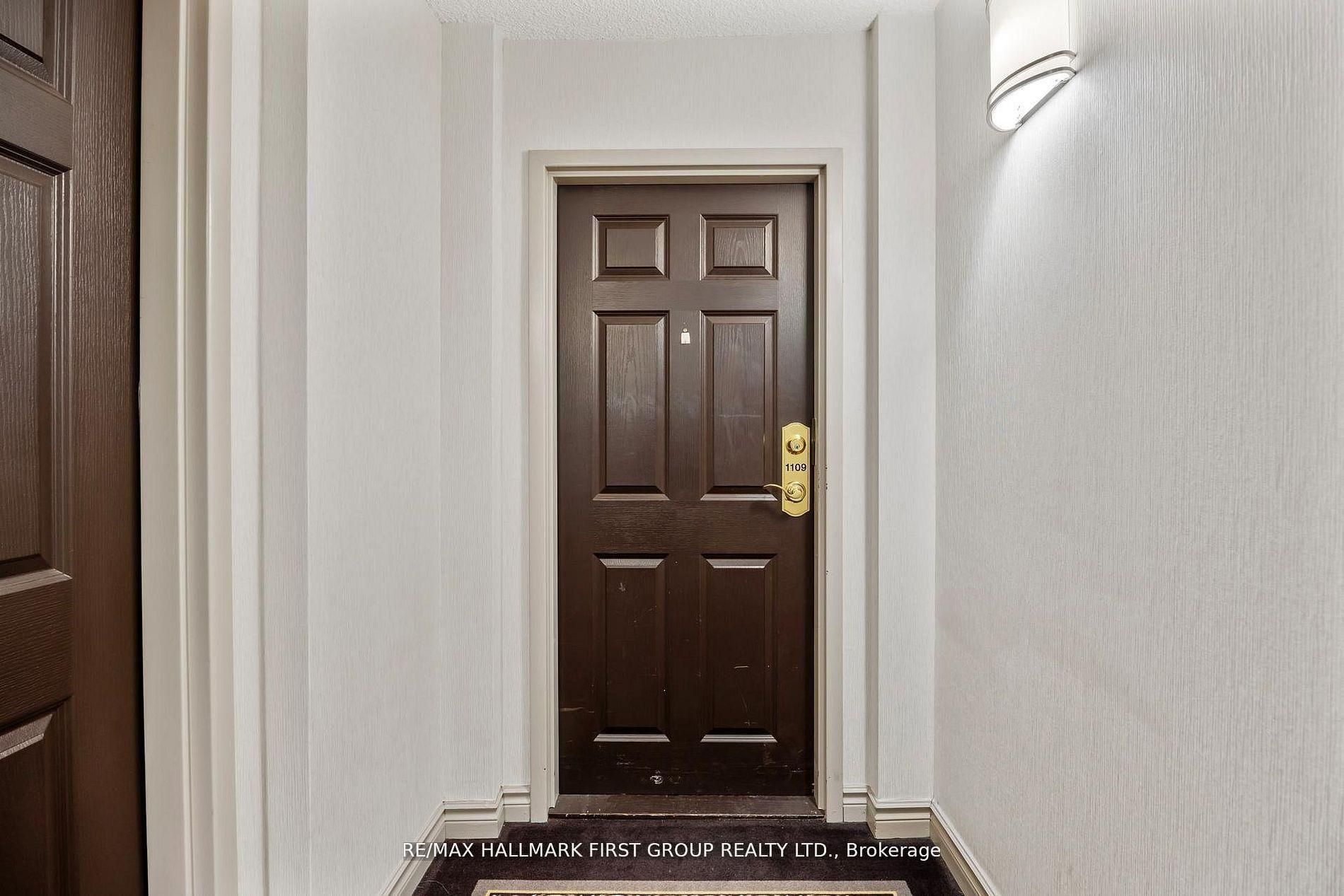 2 WESTNEY Road N 1109