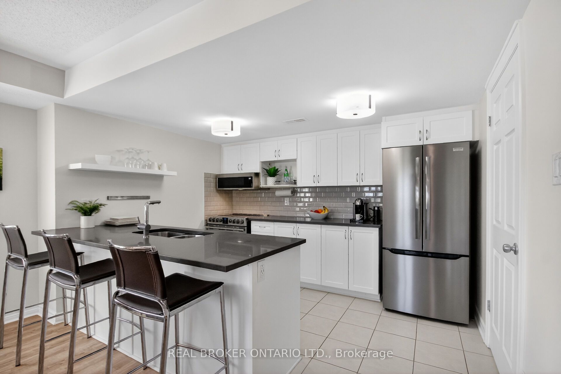 701 B Sue Holloway Drive 33