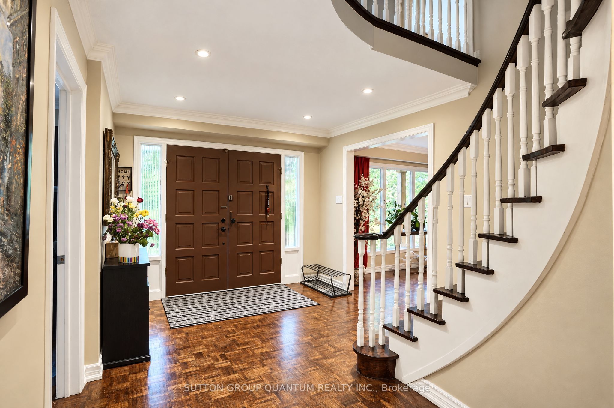 1005 Fredonia Drive