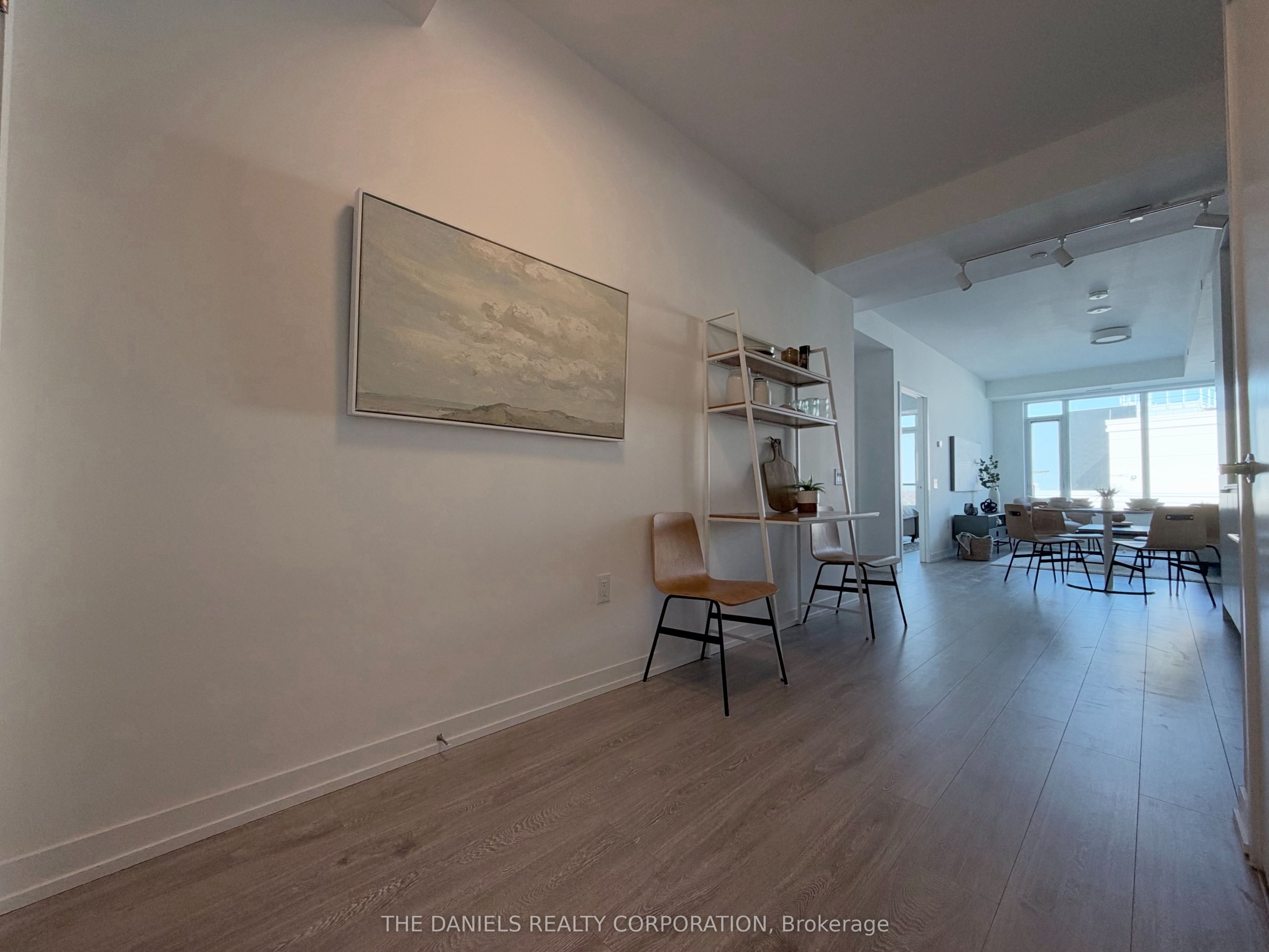 2485 Eglinton Avenue W 1107