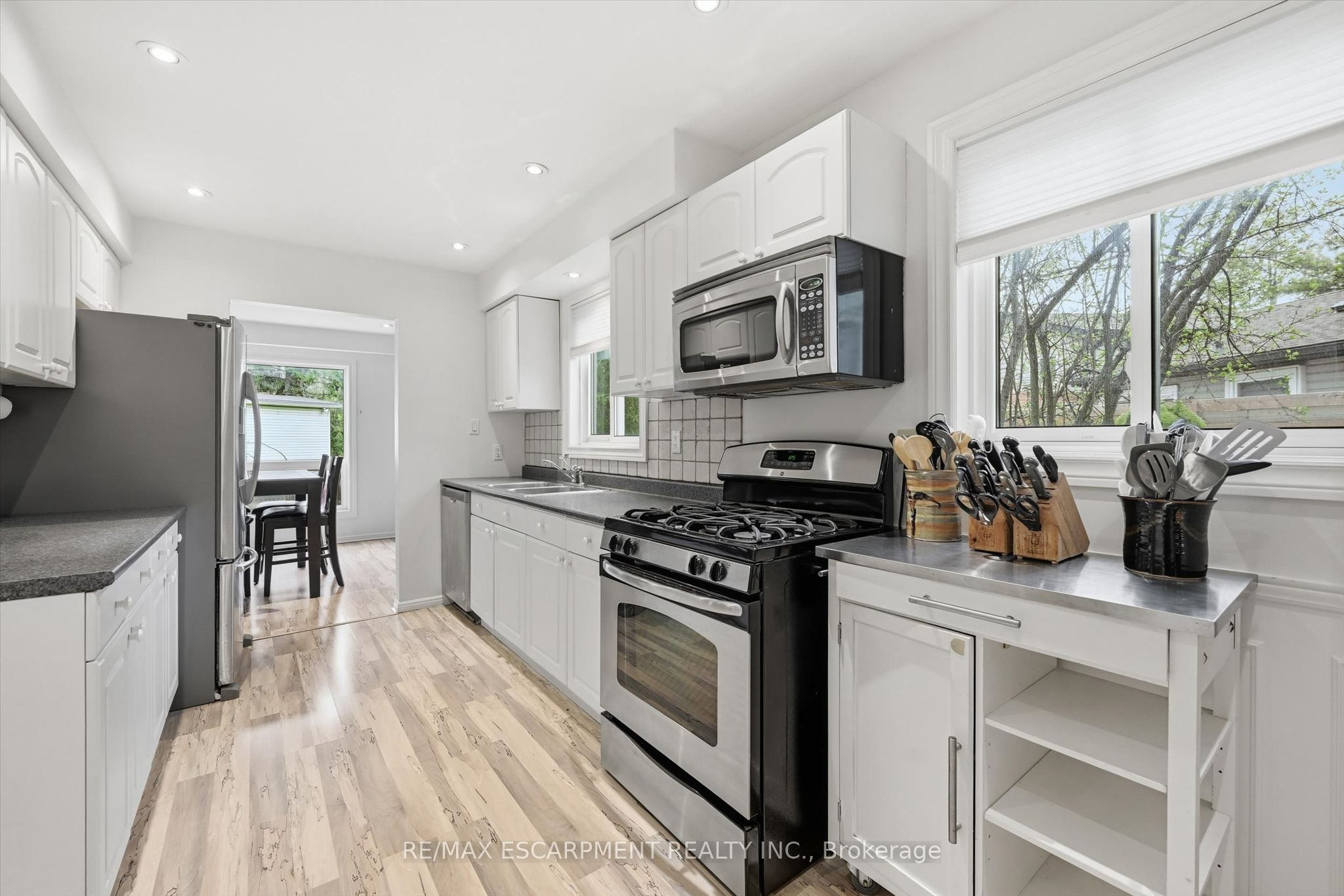 712 Auburn Crescent