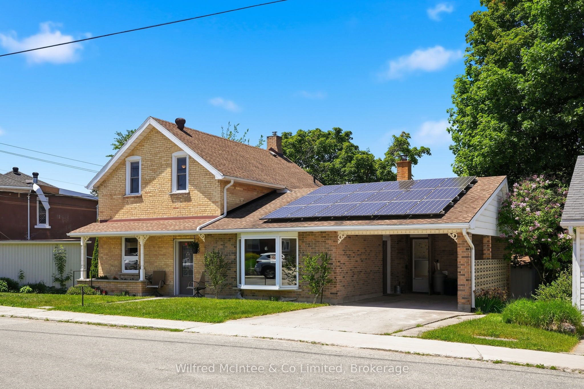 38 2nd Street SE