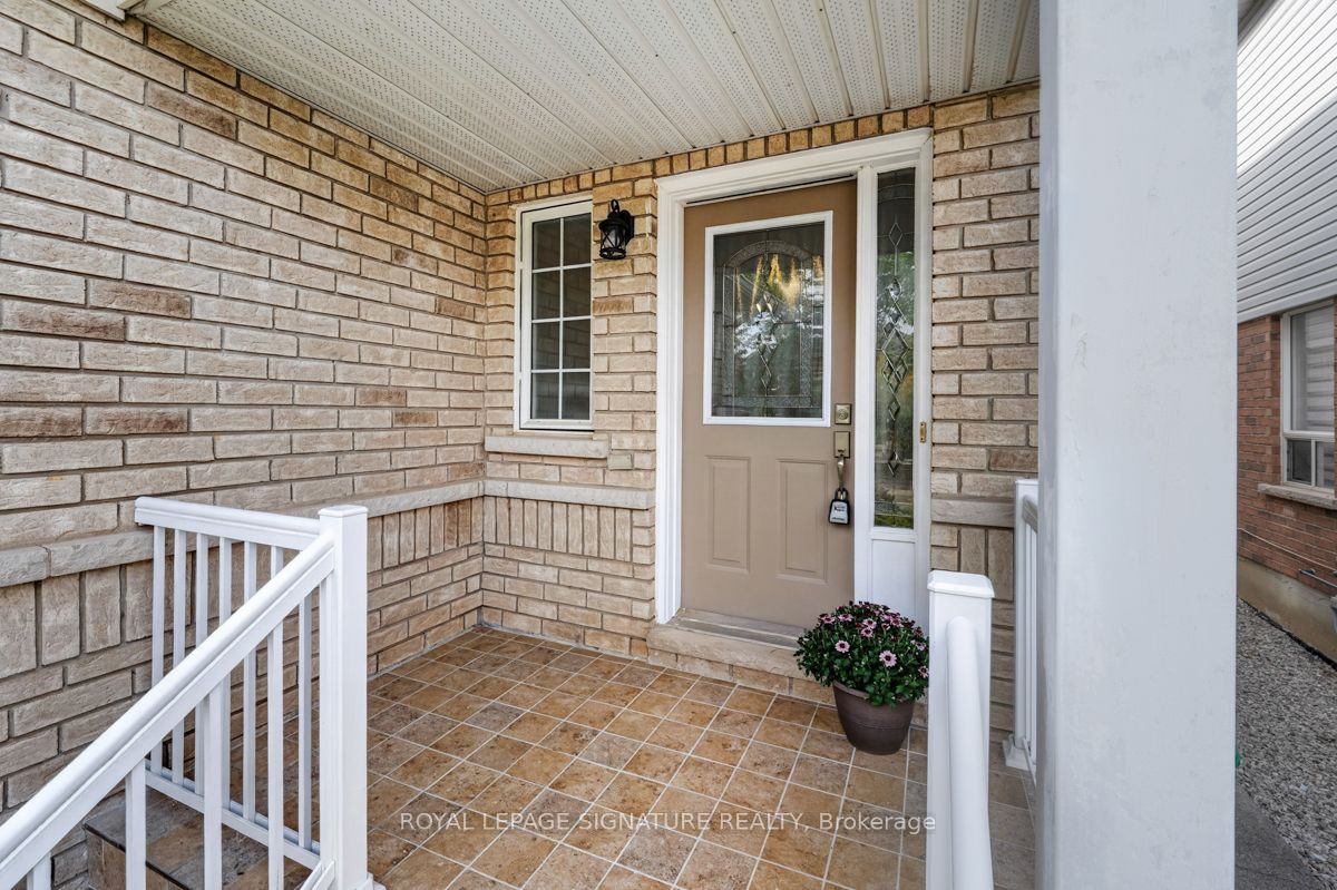 19 Mossgrove Crescent