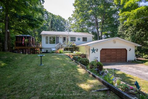 6 Jewel Bridge Road South Bruce Peninsula ON N0H 2G0