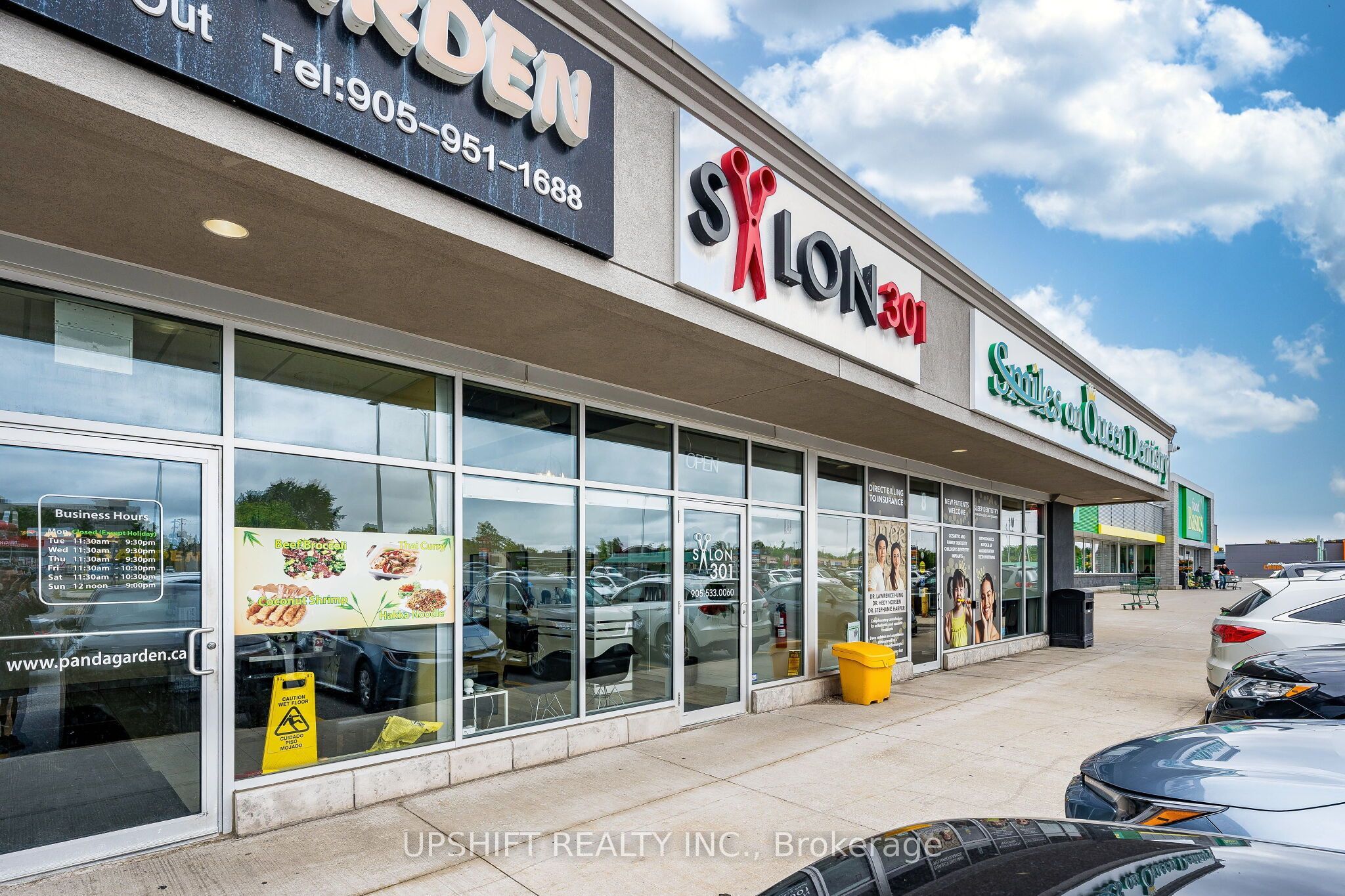 301 Queen Street S 3B