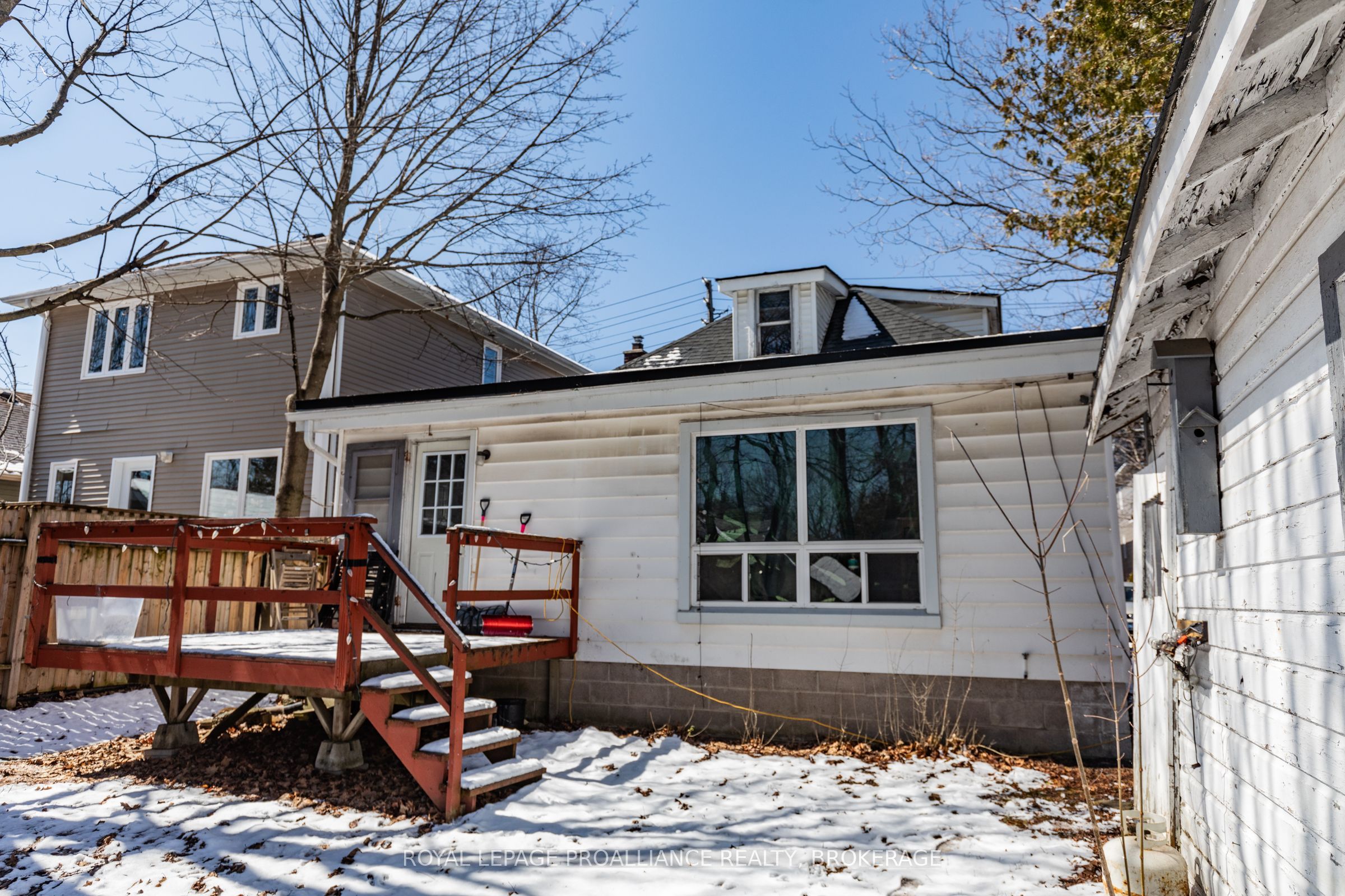 153 Macdonnell Street