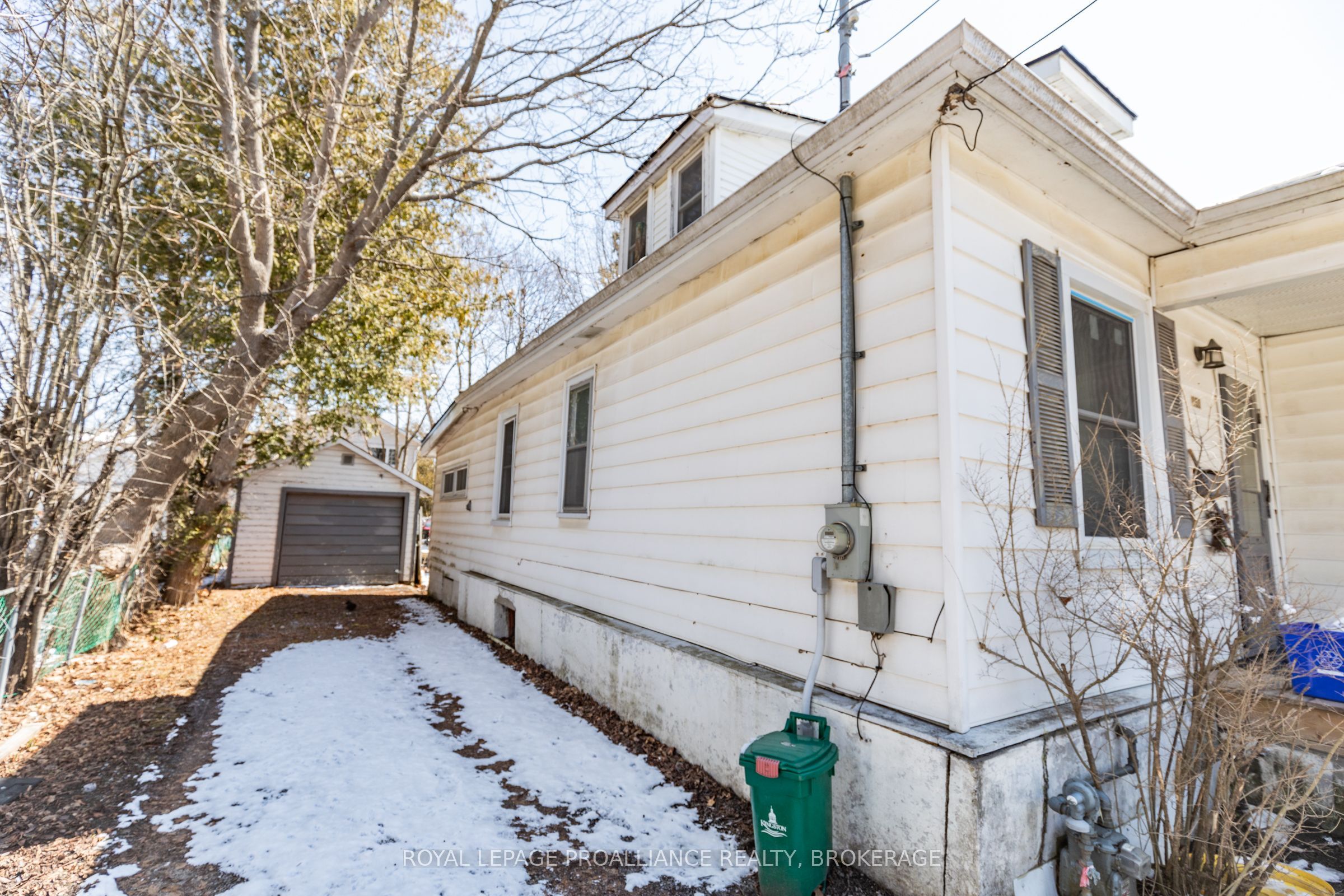 153 Macdonnell Street