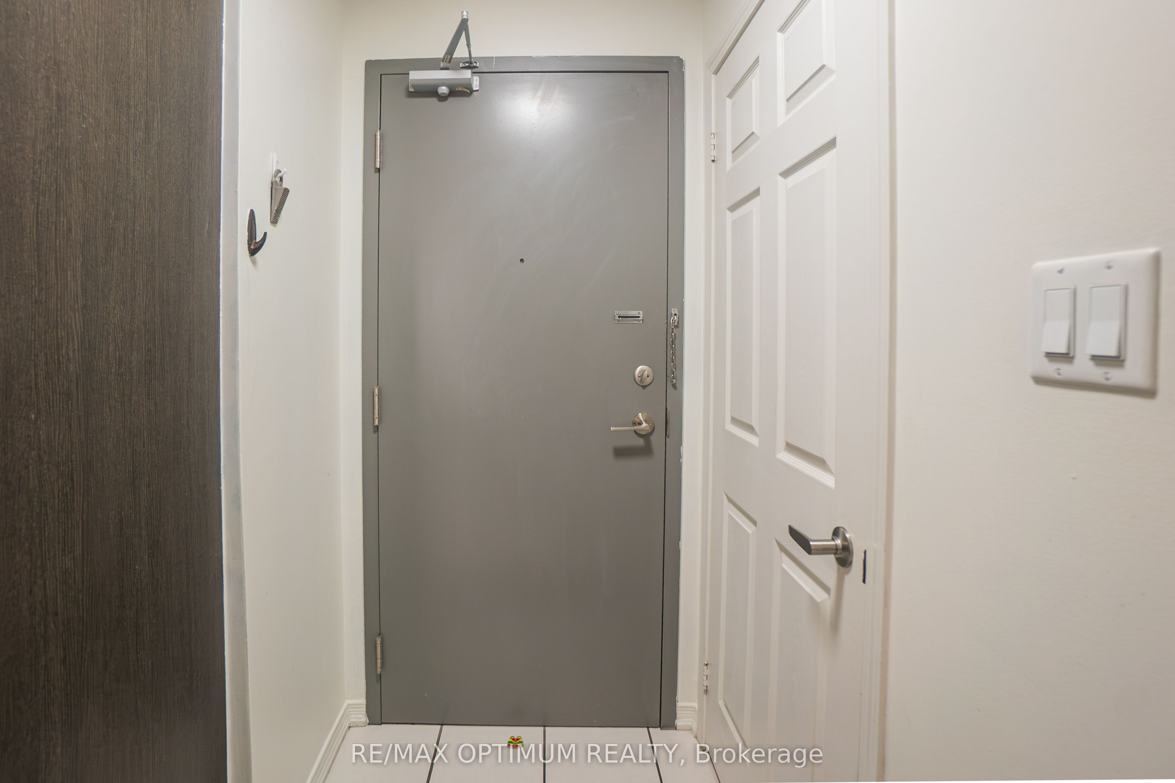 50 Sky Harbour Drive 315