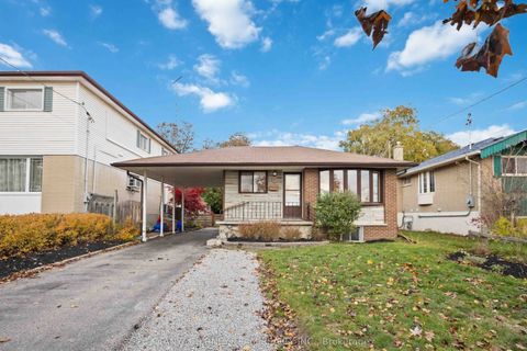 117 Keewatin Street S Oshawa ON L1H 6Z2