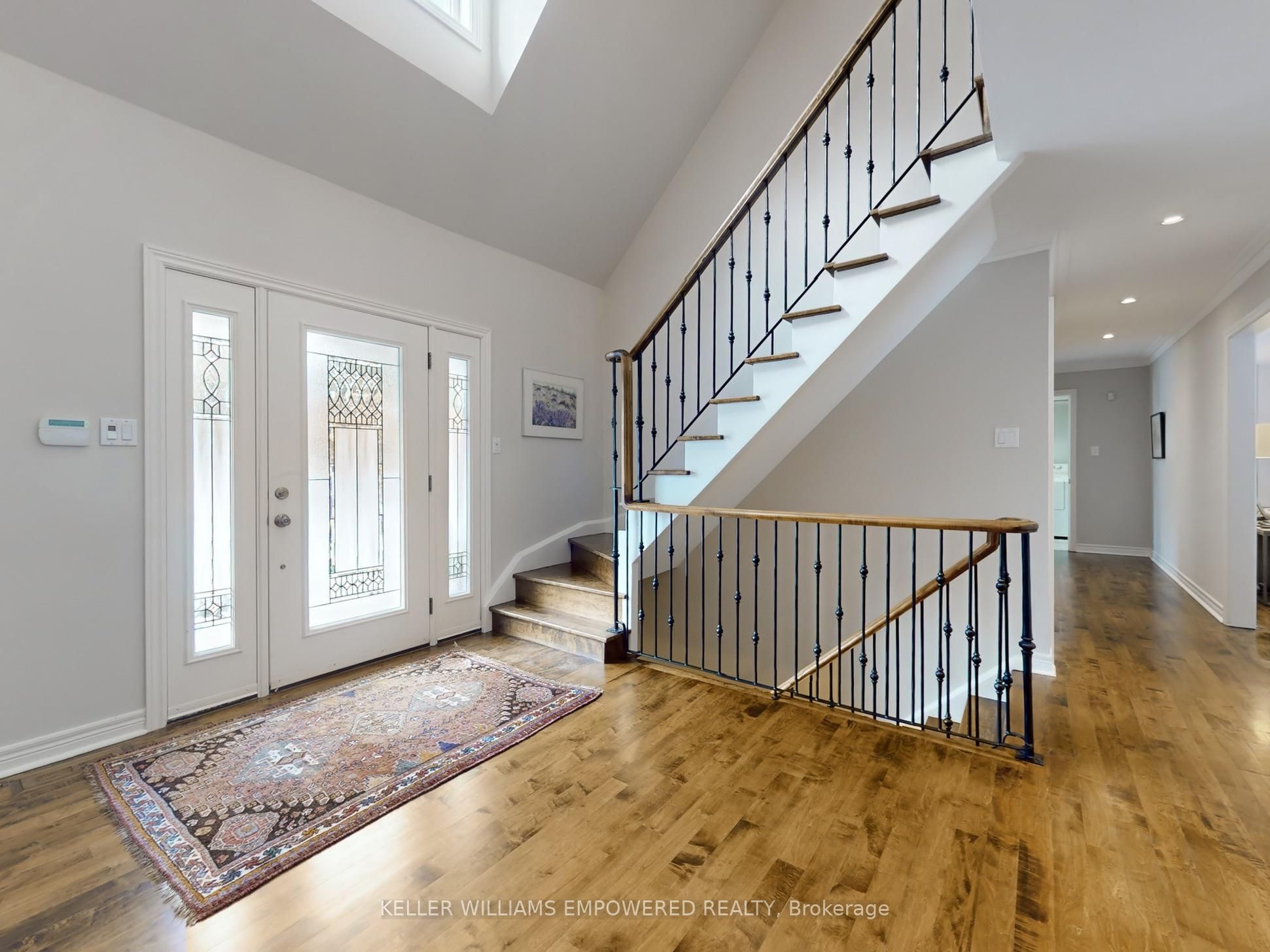 544 Woodland Acres Crescent