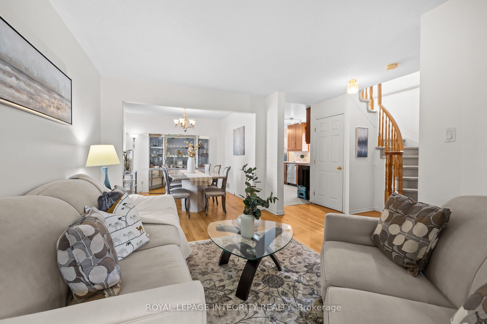 25 Crystal Park Crescent