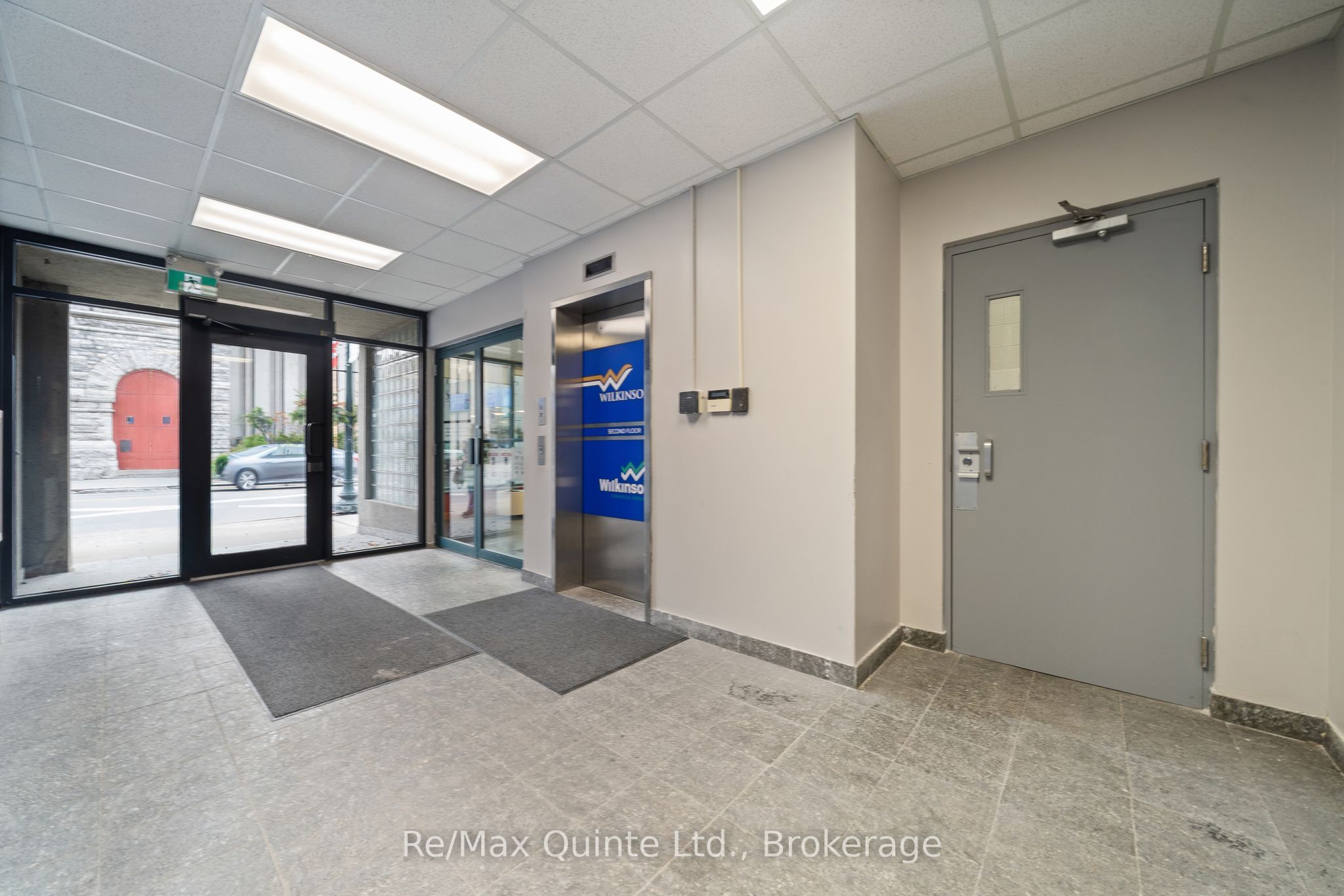 50 Dundas Street