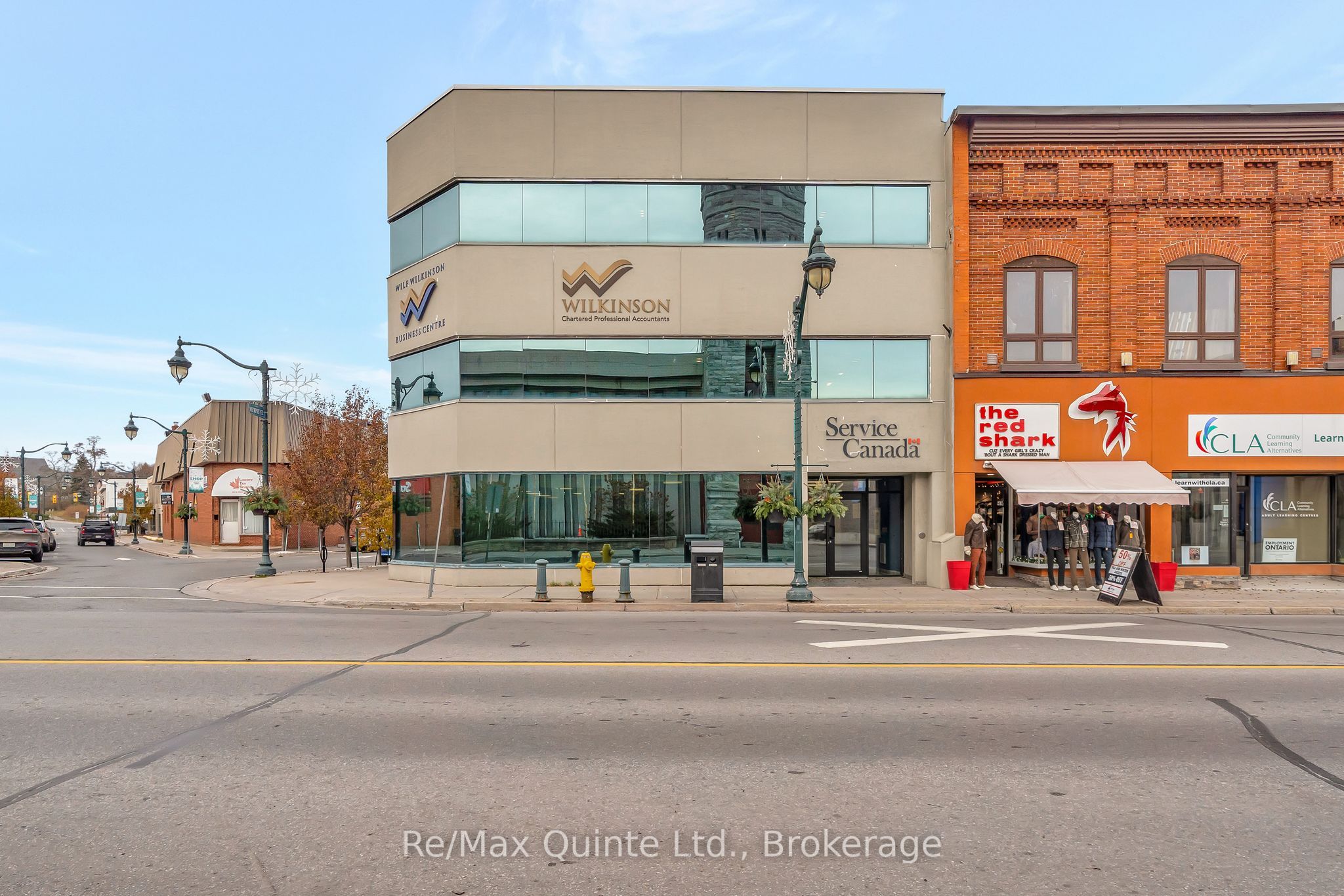 50 Dundas Street