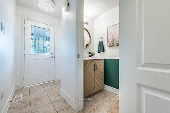 7389 Banffshire Court