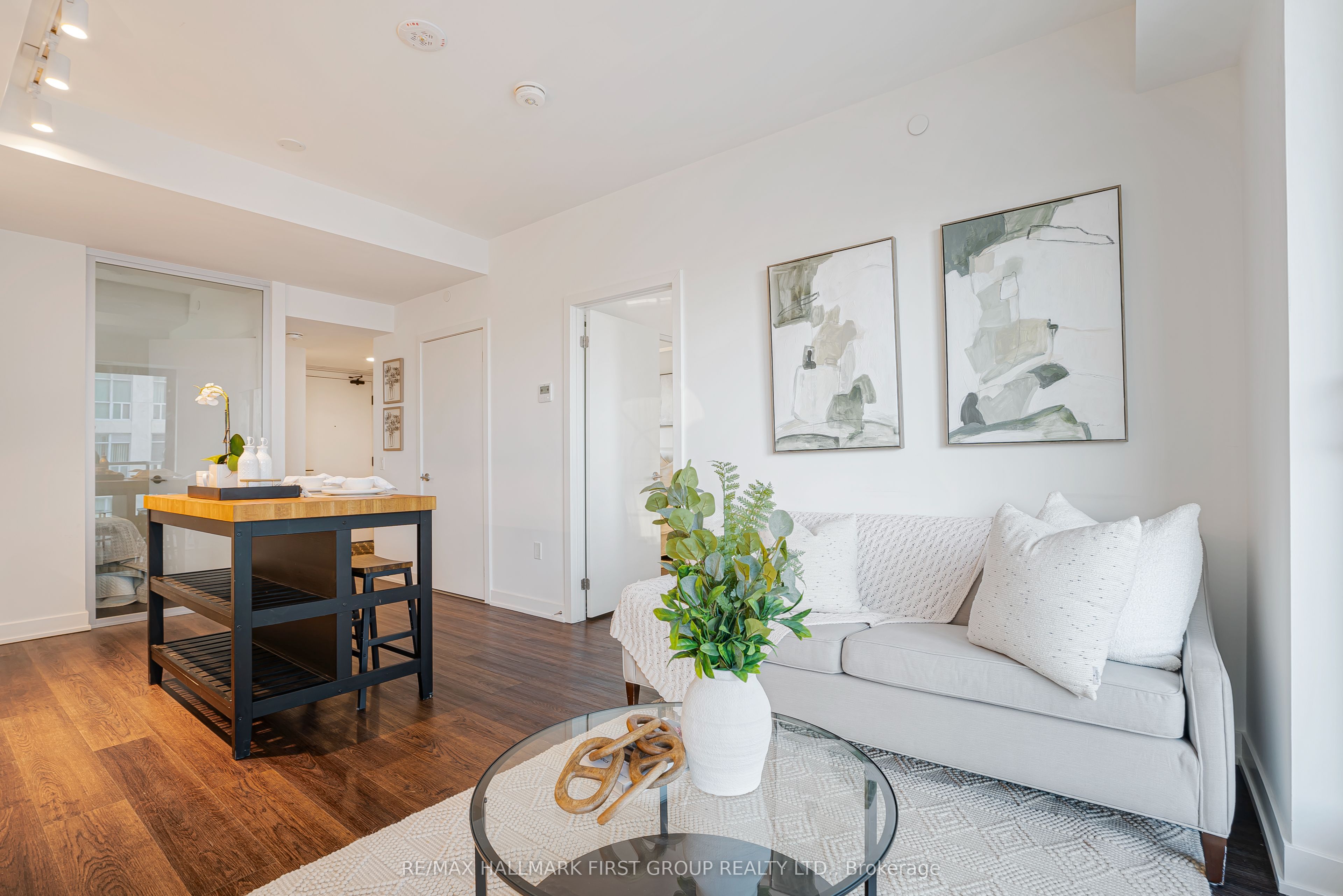 1604 Charles Street 316