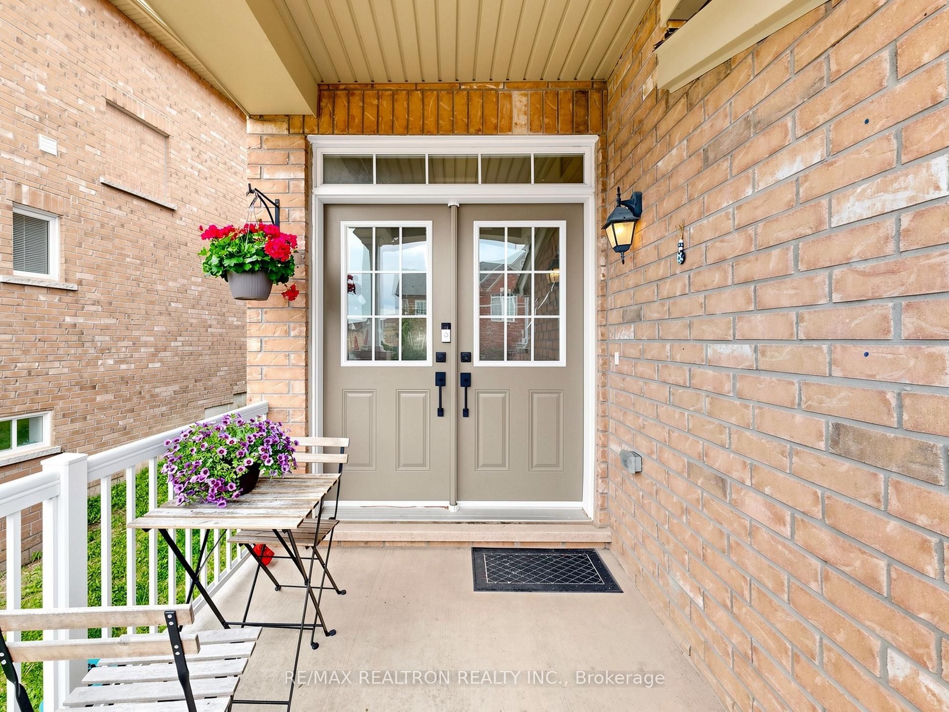 69 Matthewson Avenue