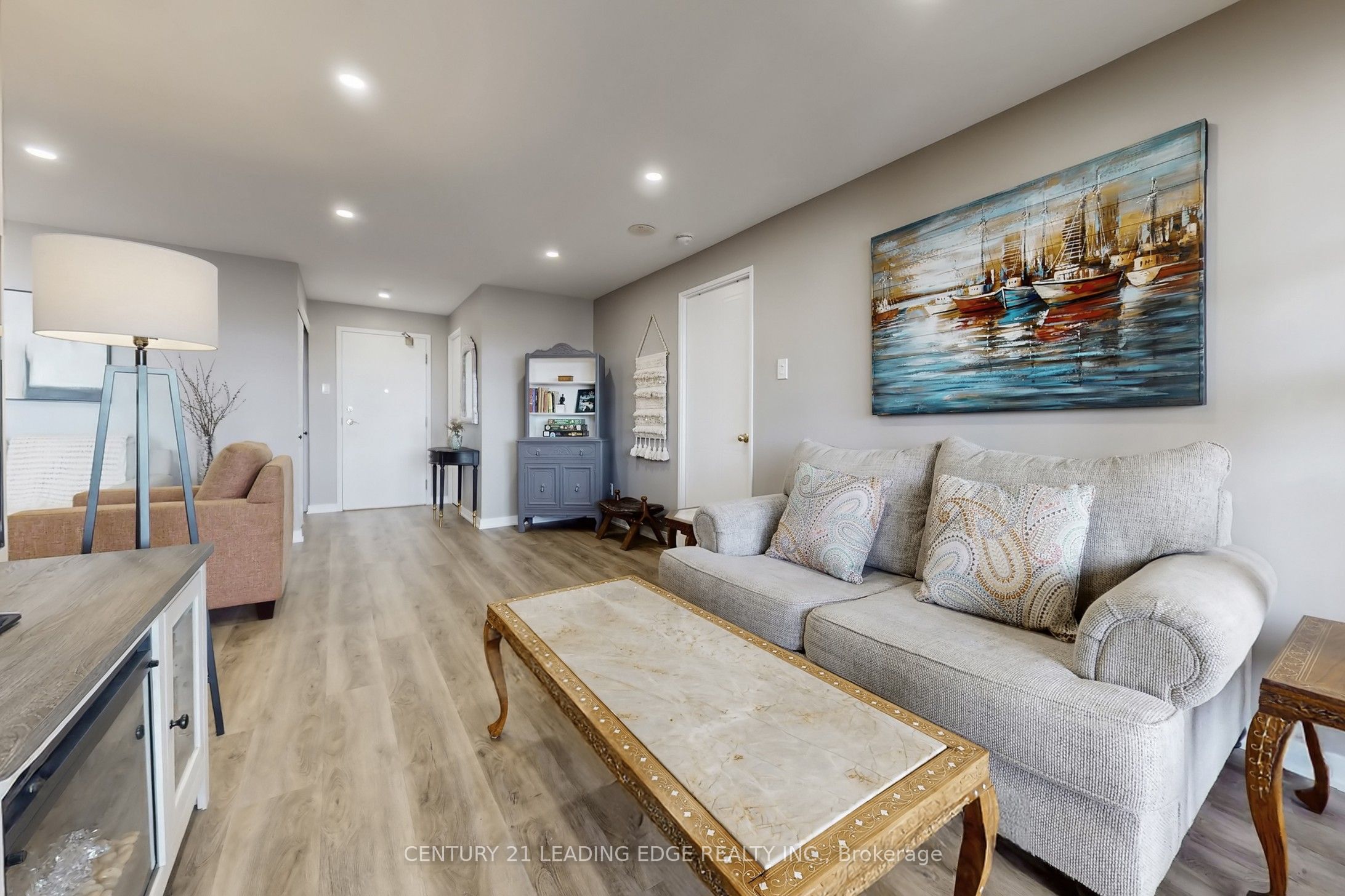 1880 VALLEY FARM Road 924