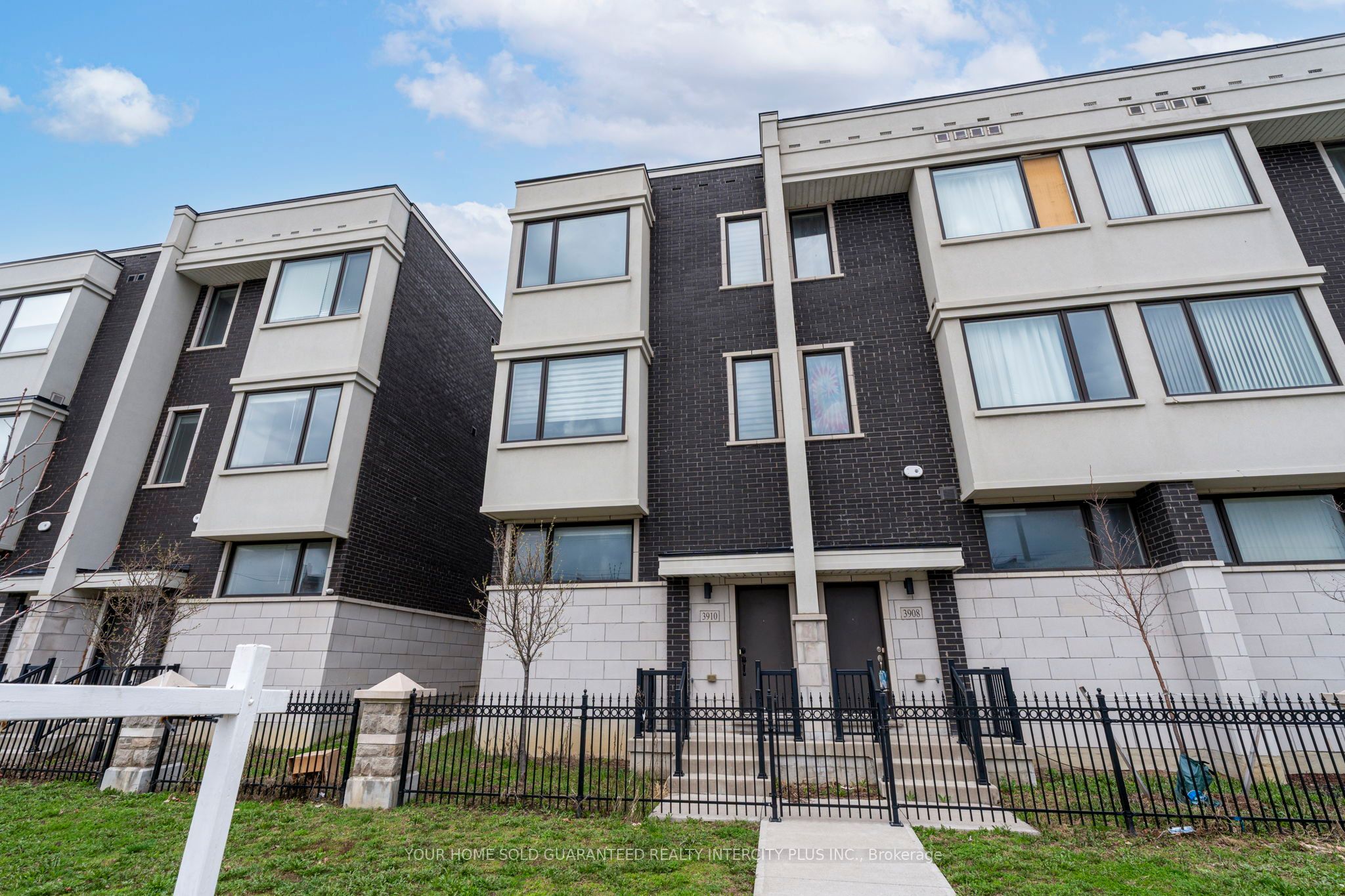 3910 Major Mackenzie Drive