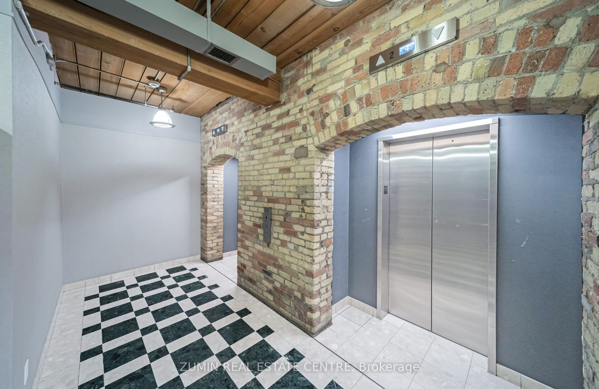 24 Noble Street 307