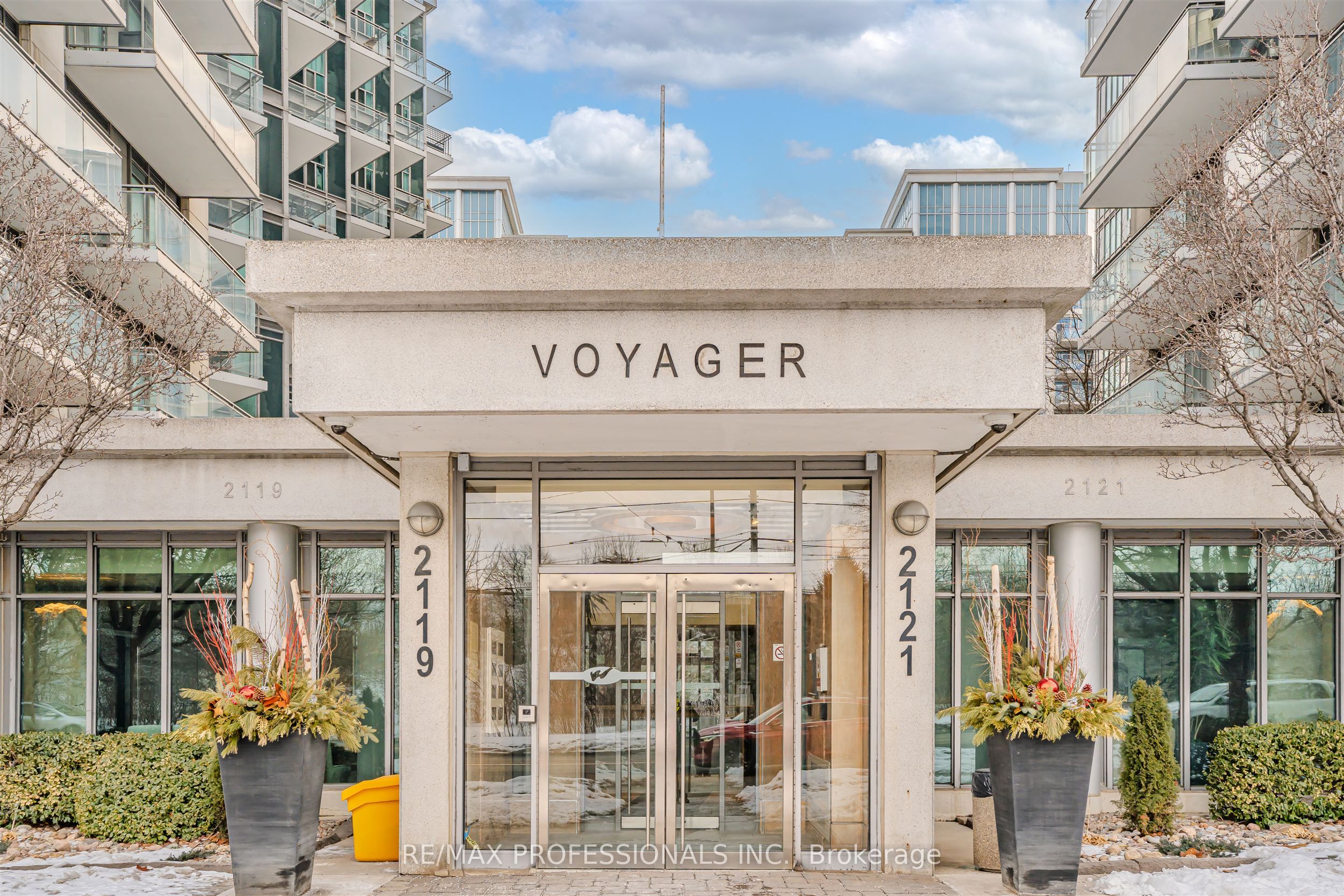 2121 Lake Shore Boulevard W 1515