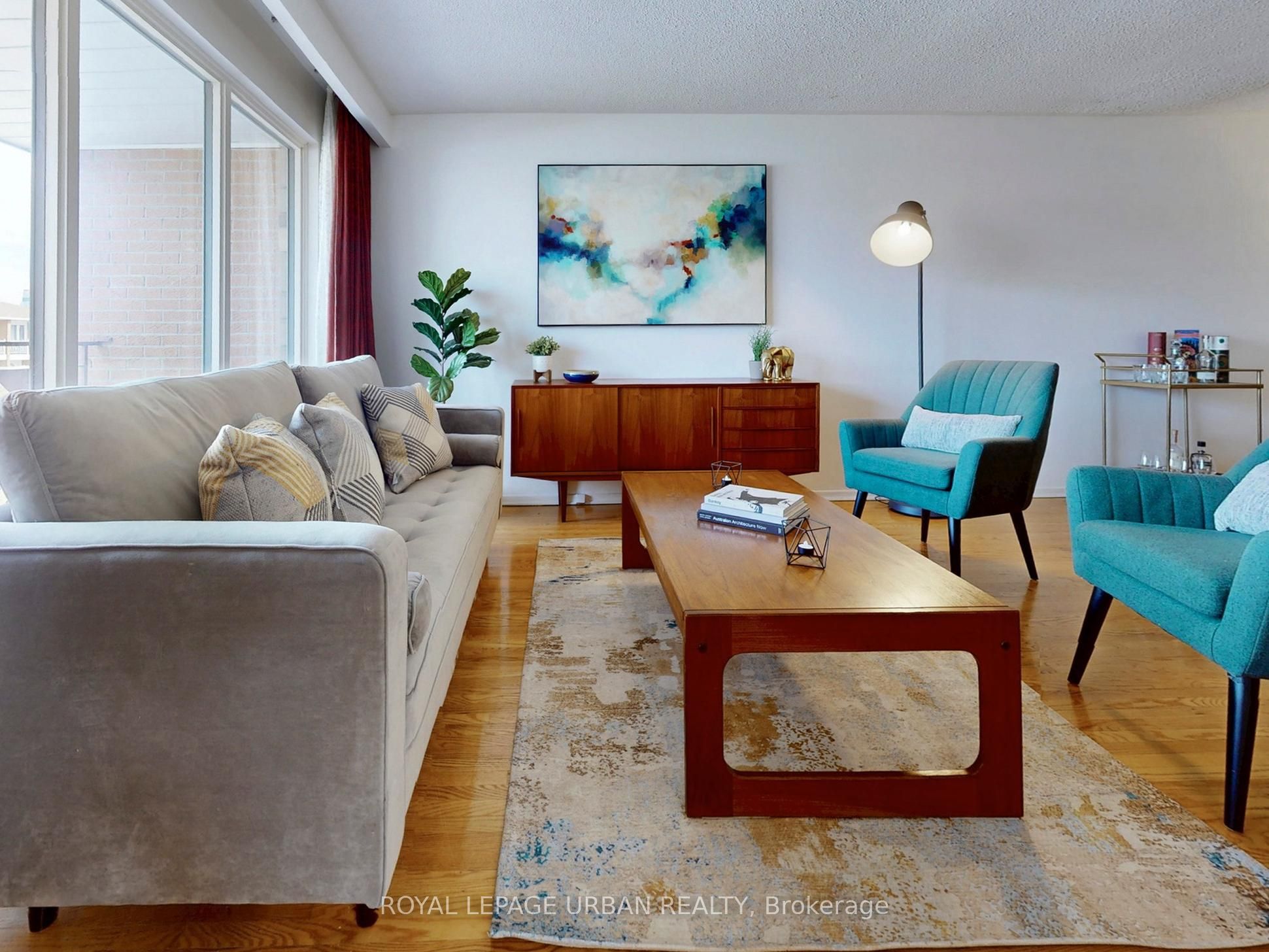 733 Consort Crescent