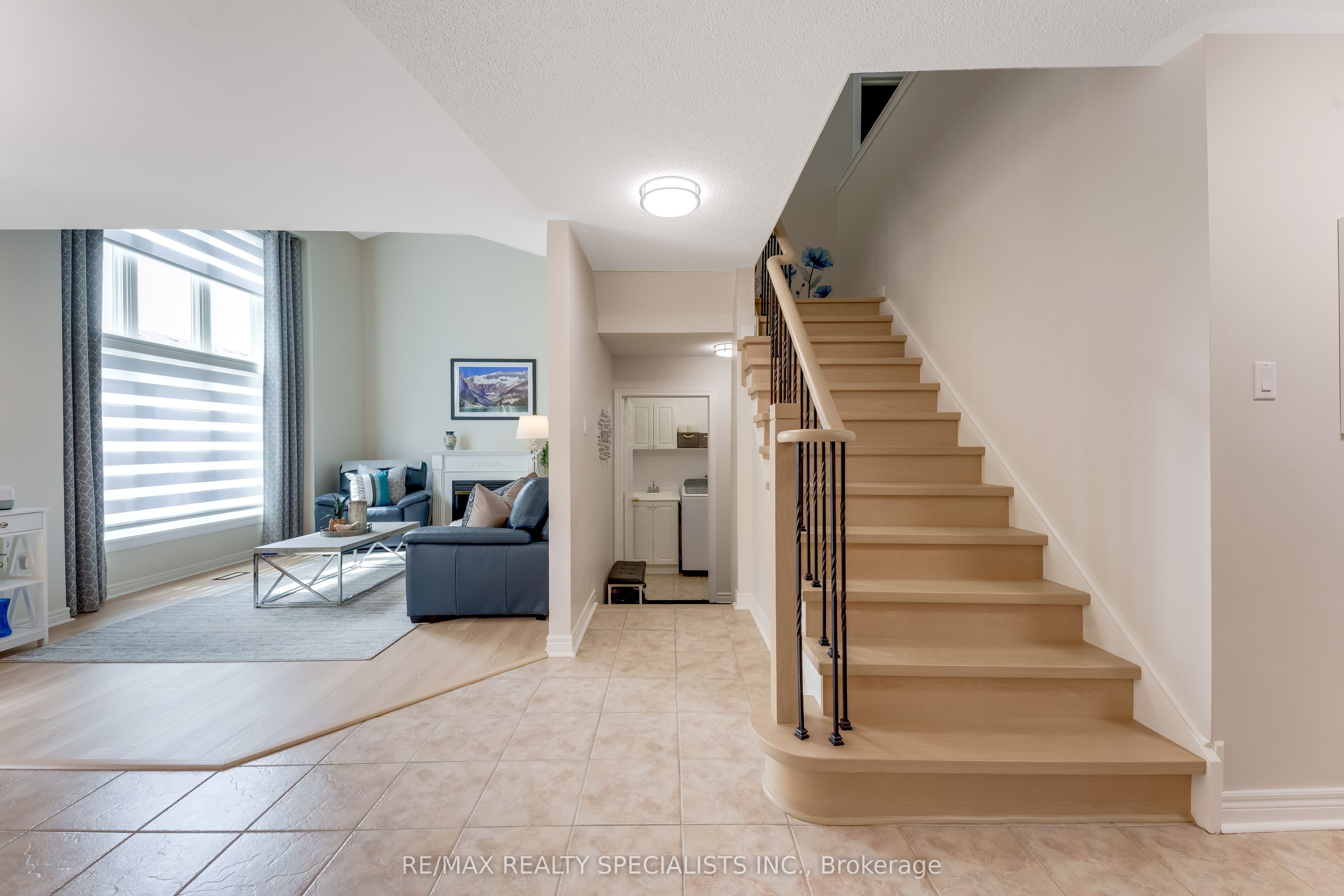 54 Red Plant Crescent