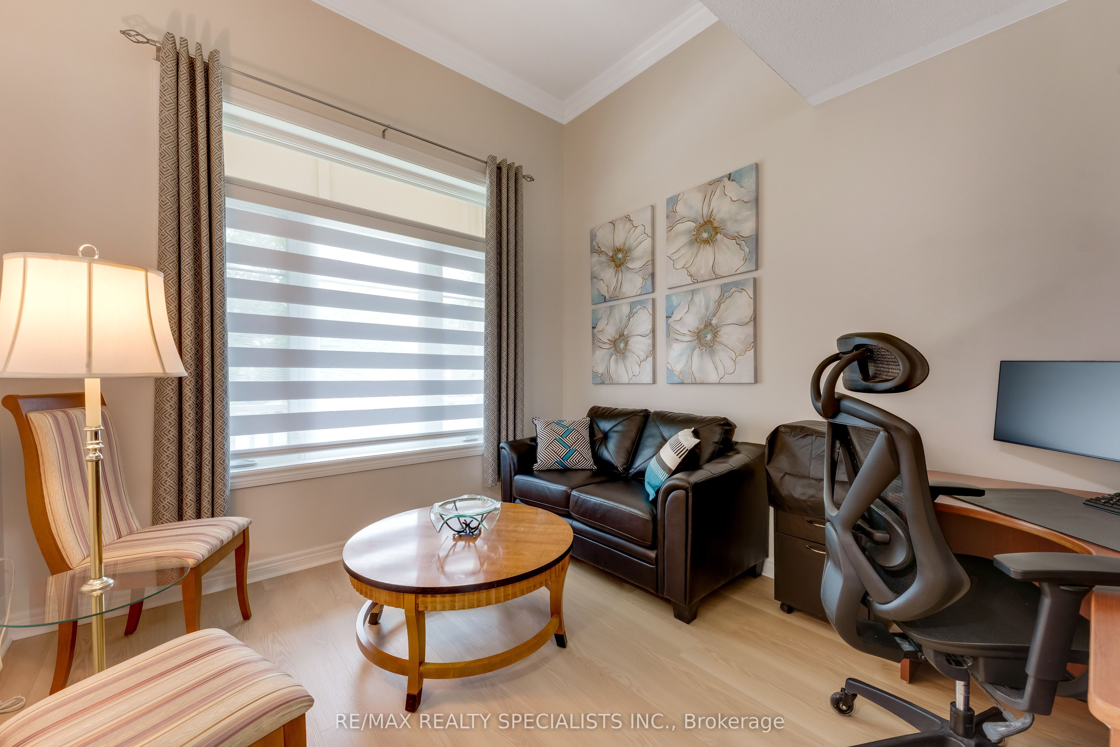 54 Red Plant Crescent
