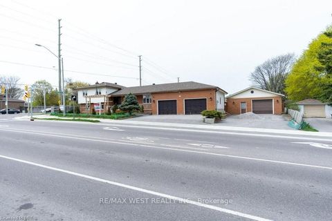 146 Harvie Road Barrie ON L4N 9E3