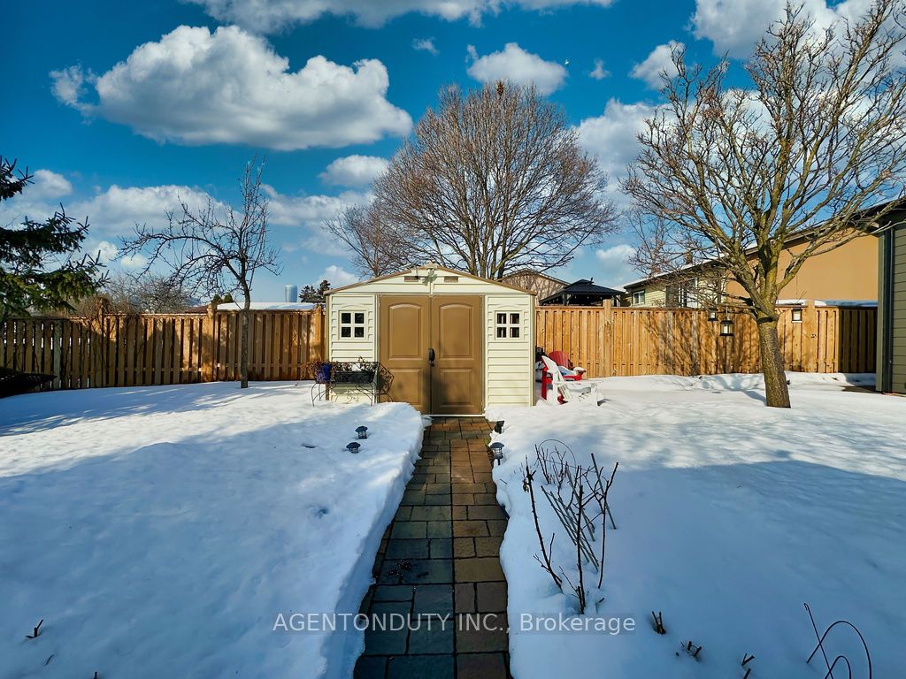 475 Karen Park Crescent