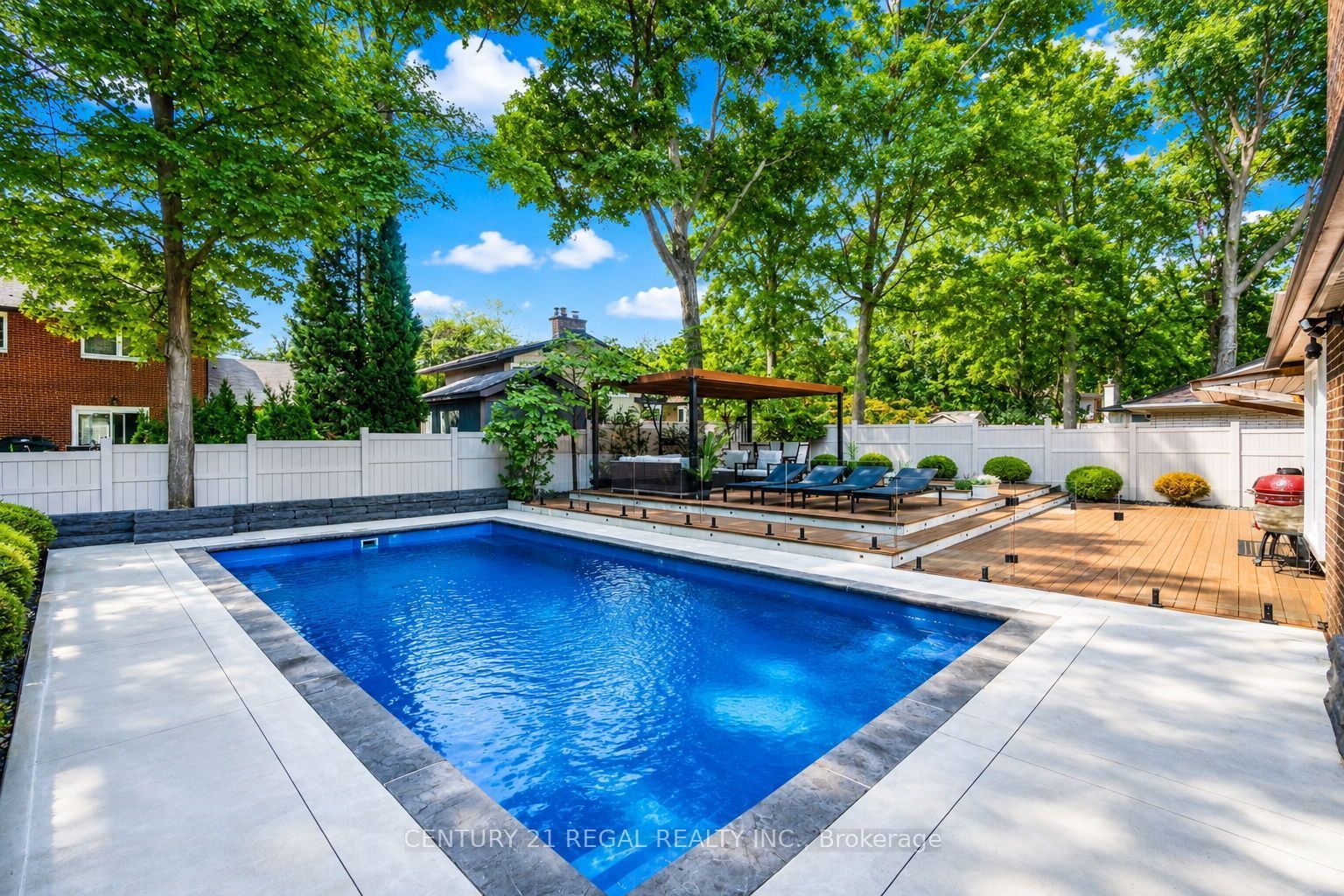 3308 Grassfire Crescent