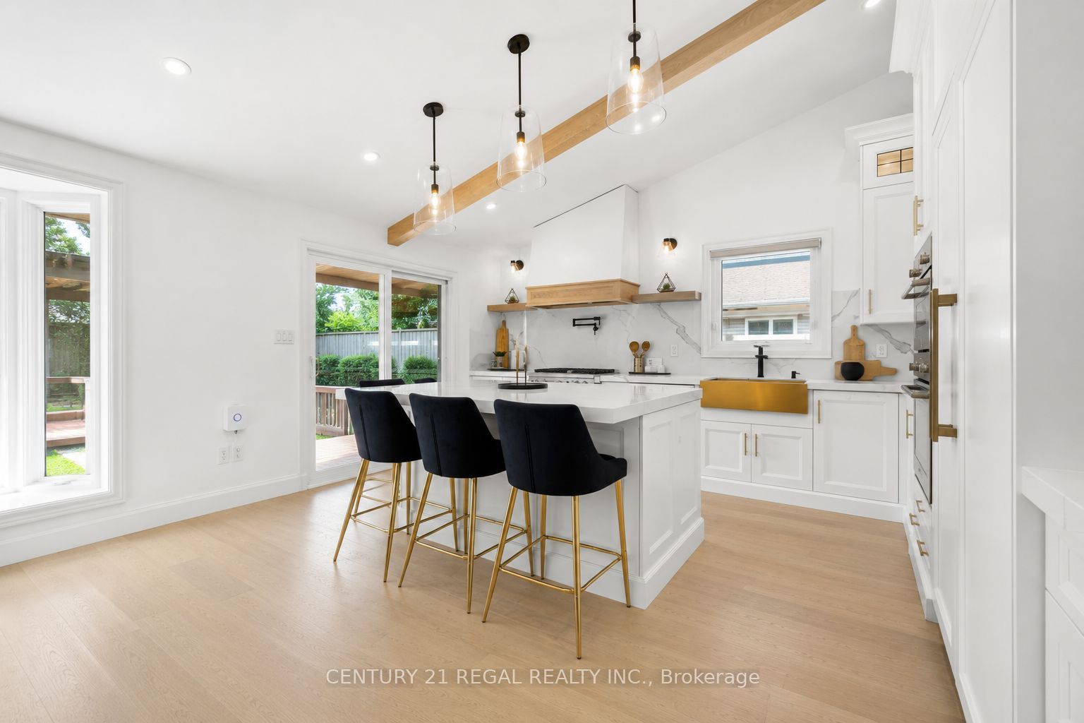 3308 Grassfire Crescent