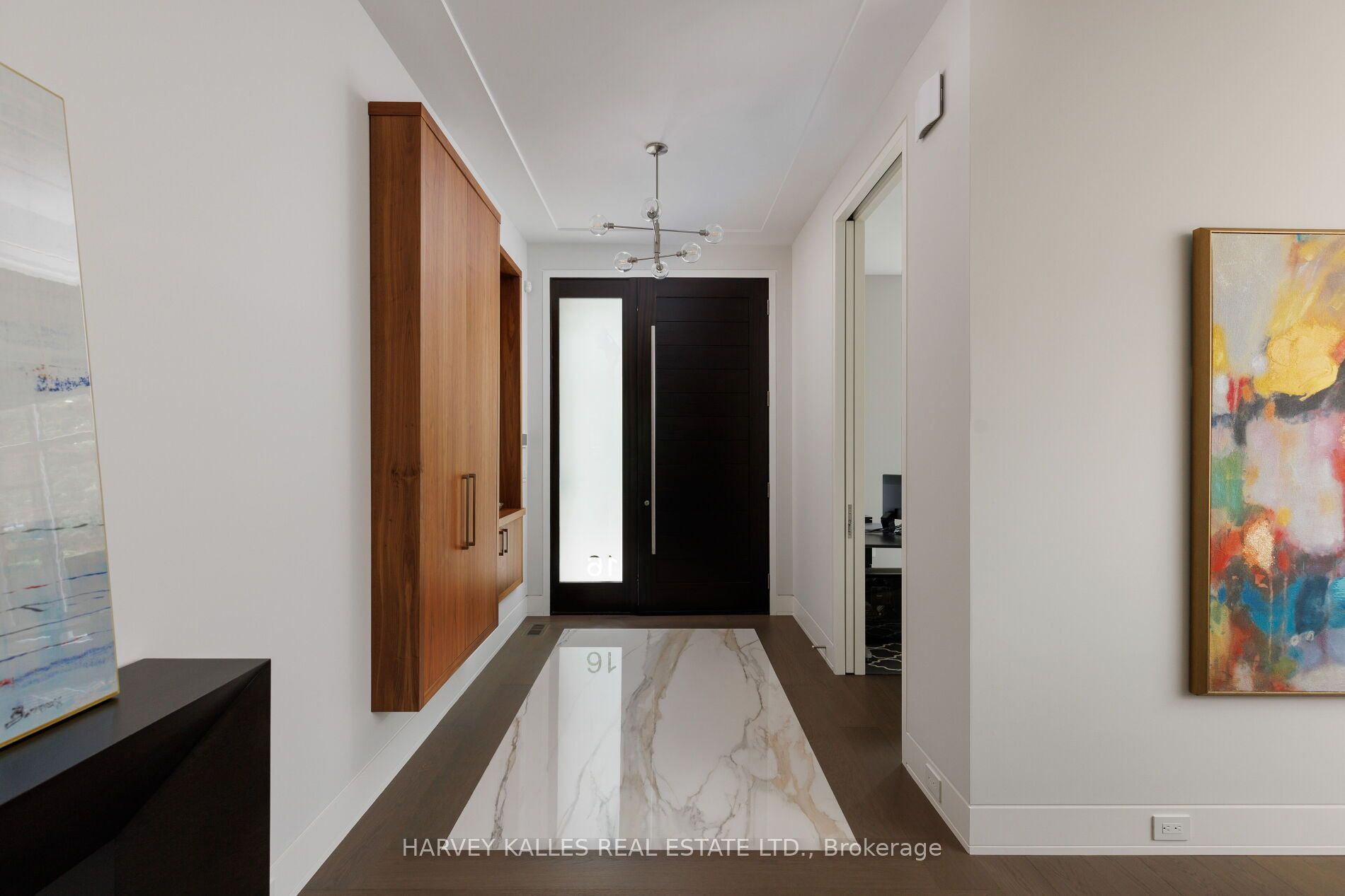 16 Graystone Gardens