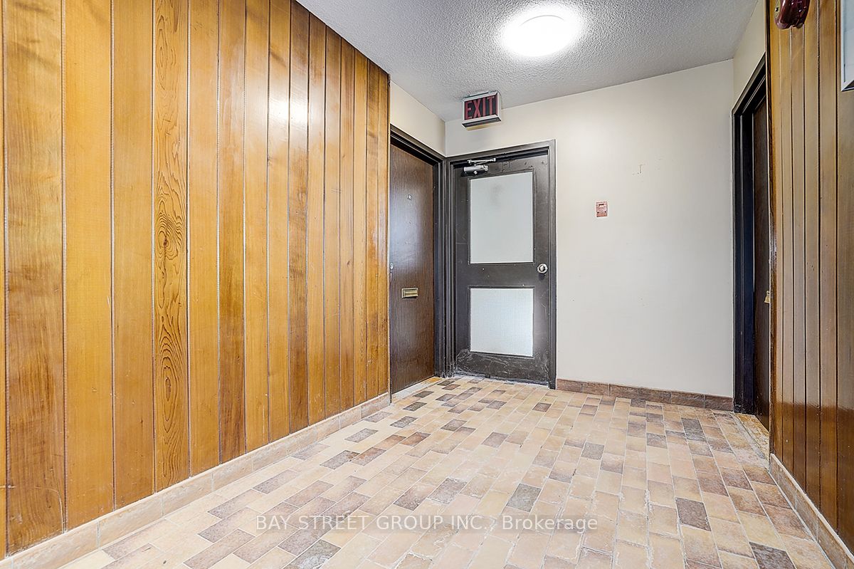 2035 South Millway Drive 32