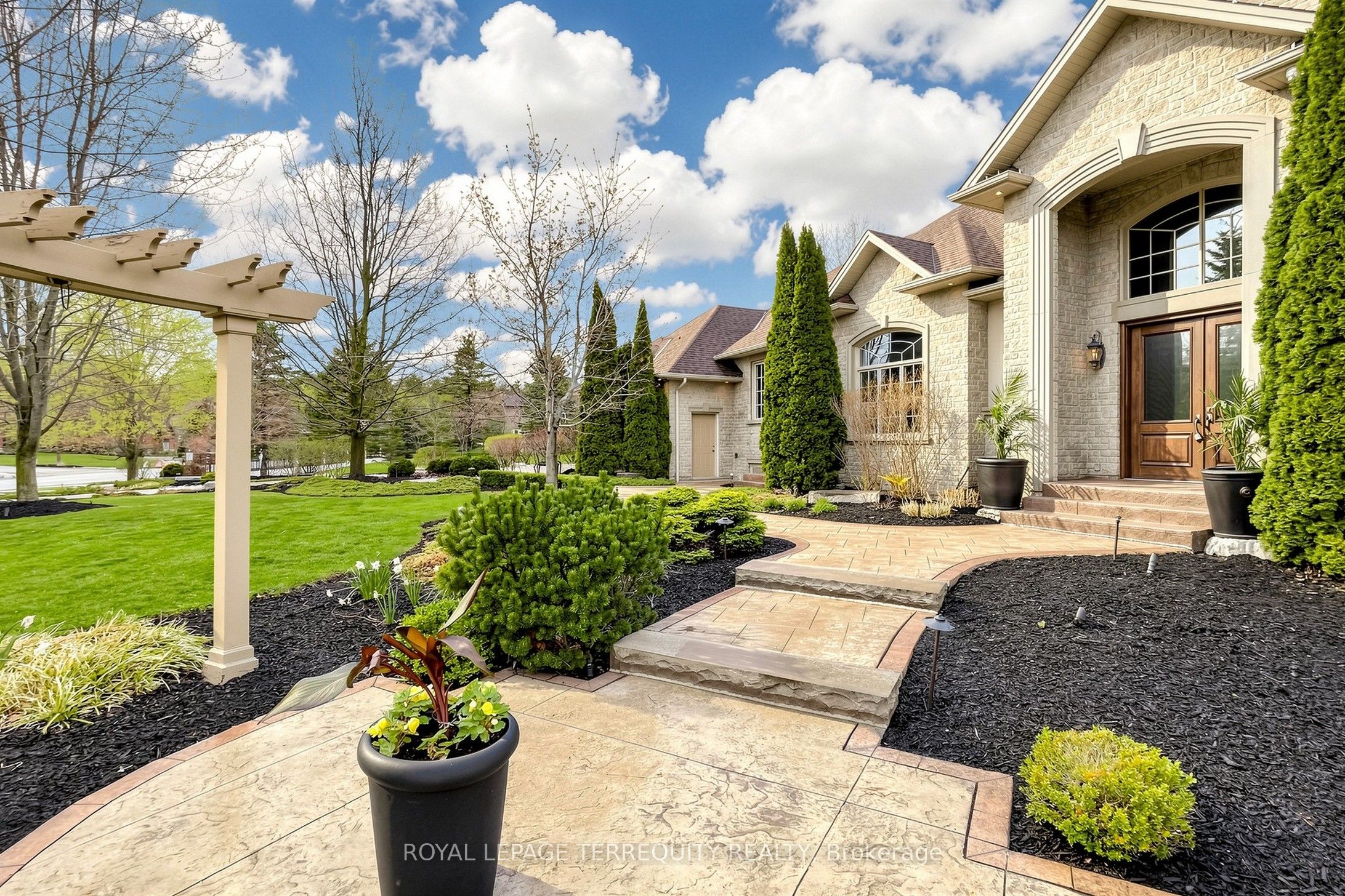 63 Grayfield Drive