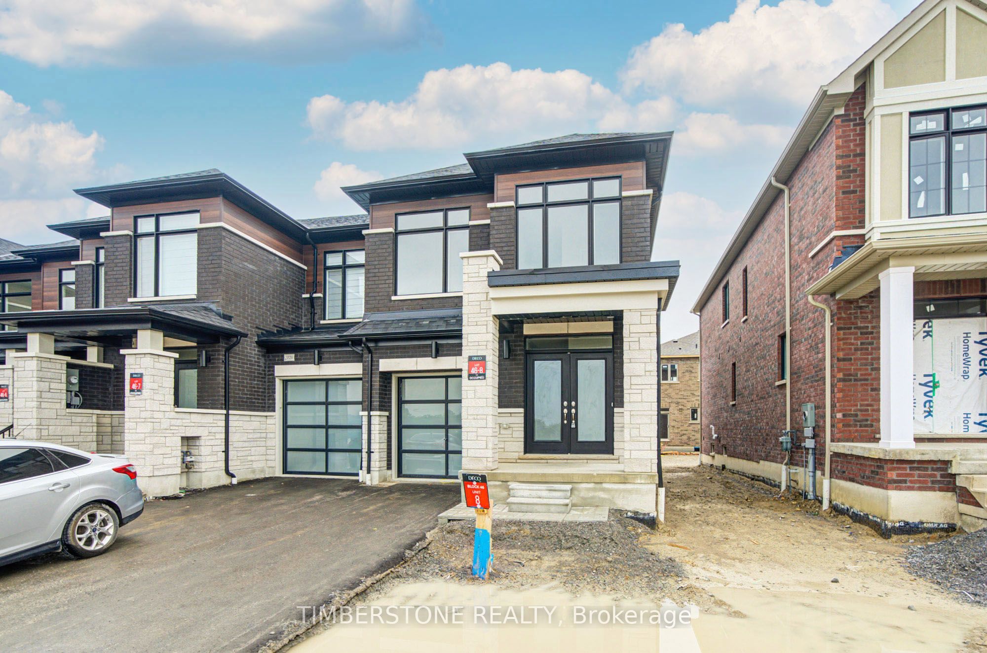 3322 Sandalwood Road