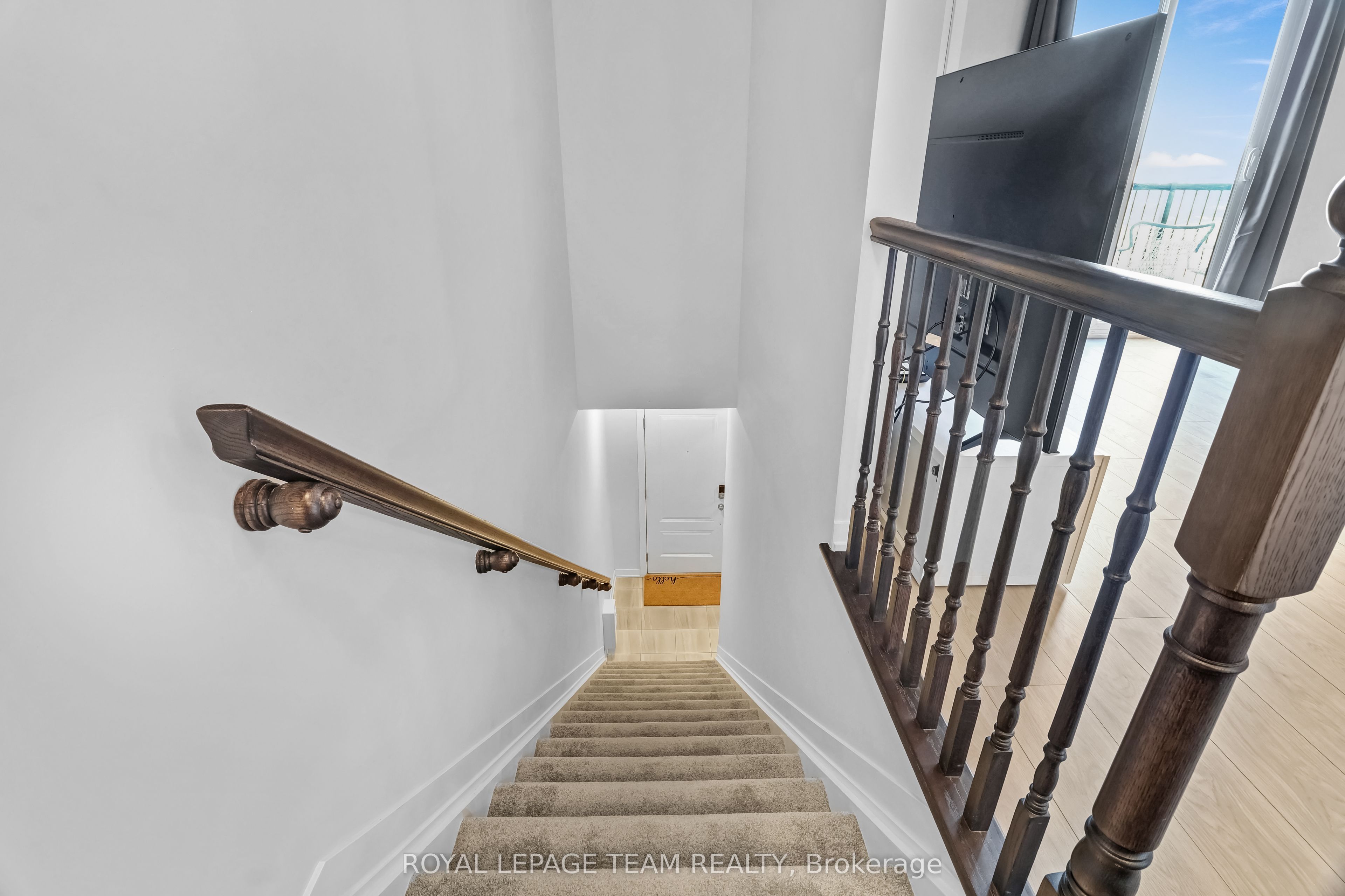 620 Parnian Private