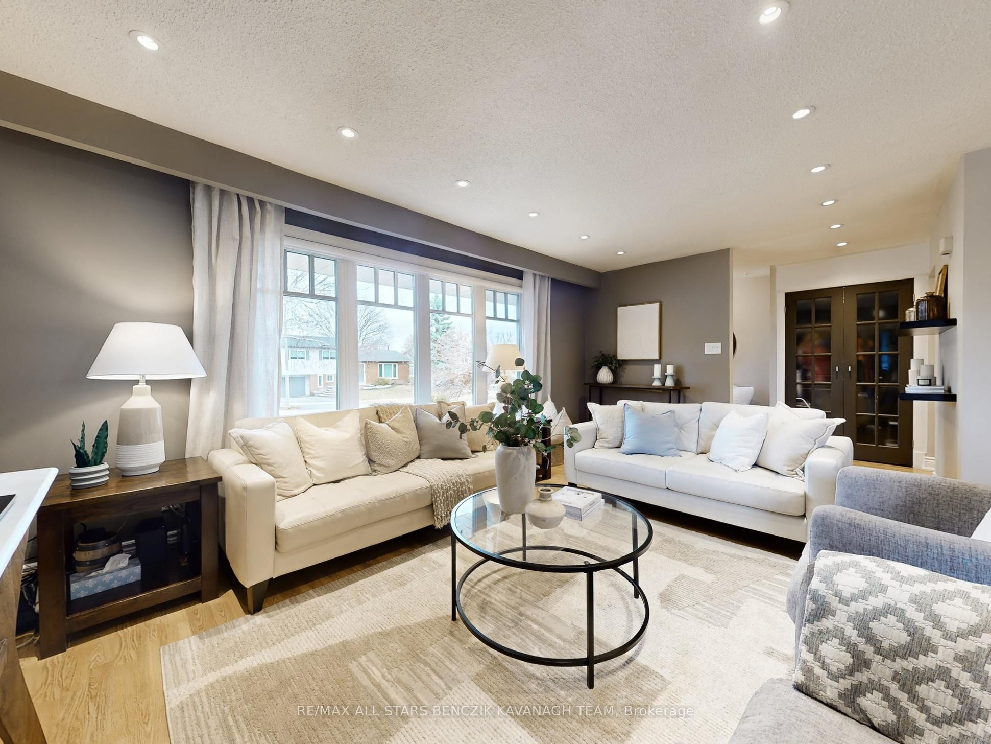30 Sir Caradoc Place