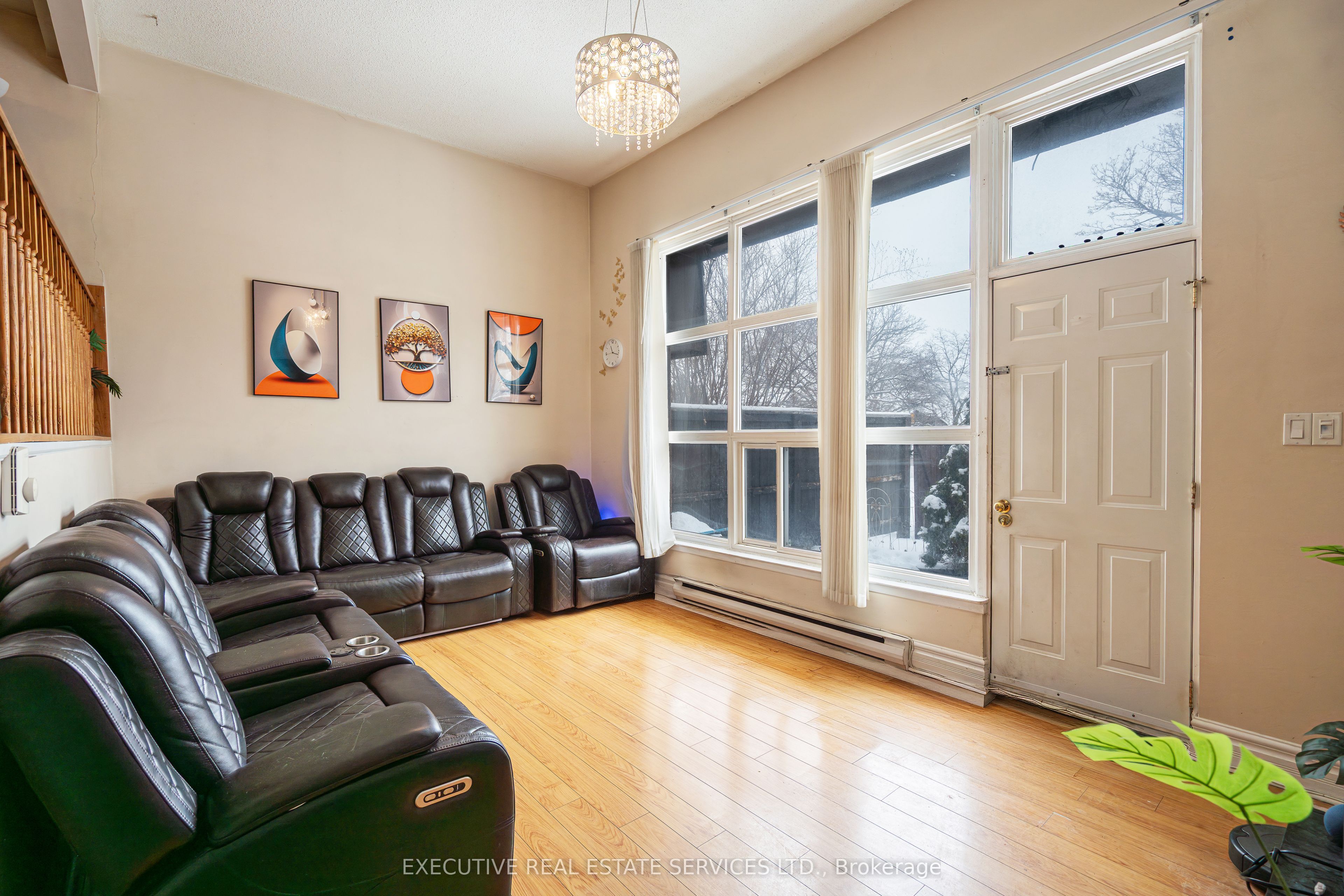 25 Briar Path