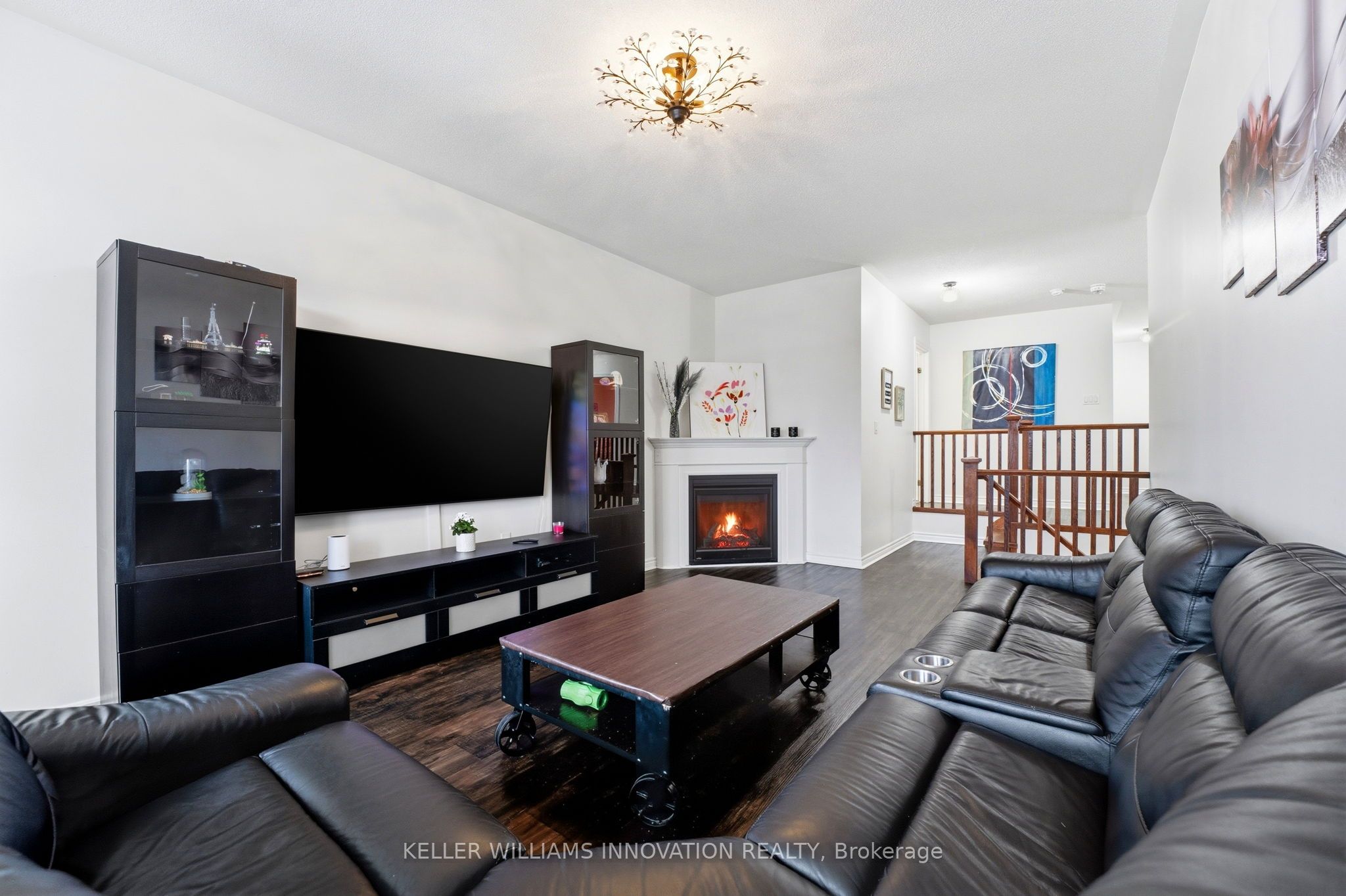 420 Armstrong Street W