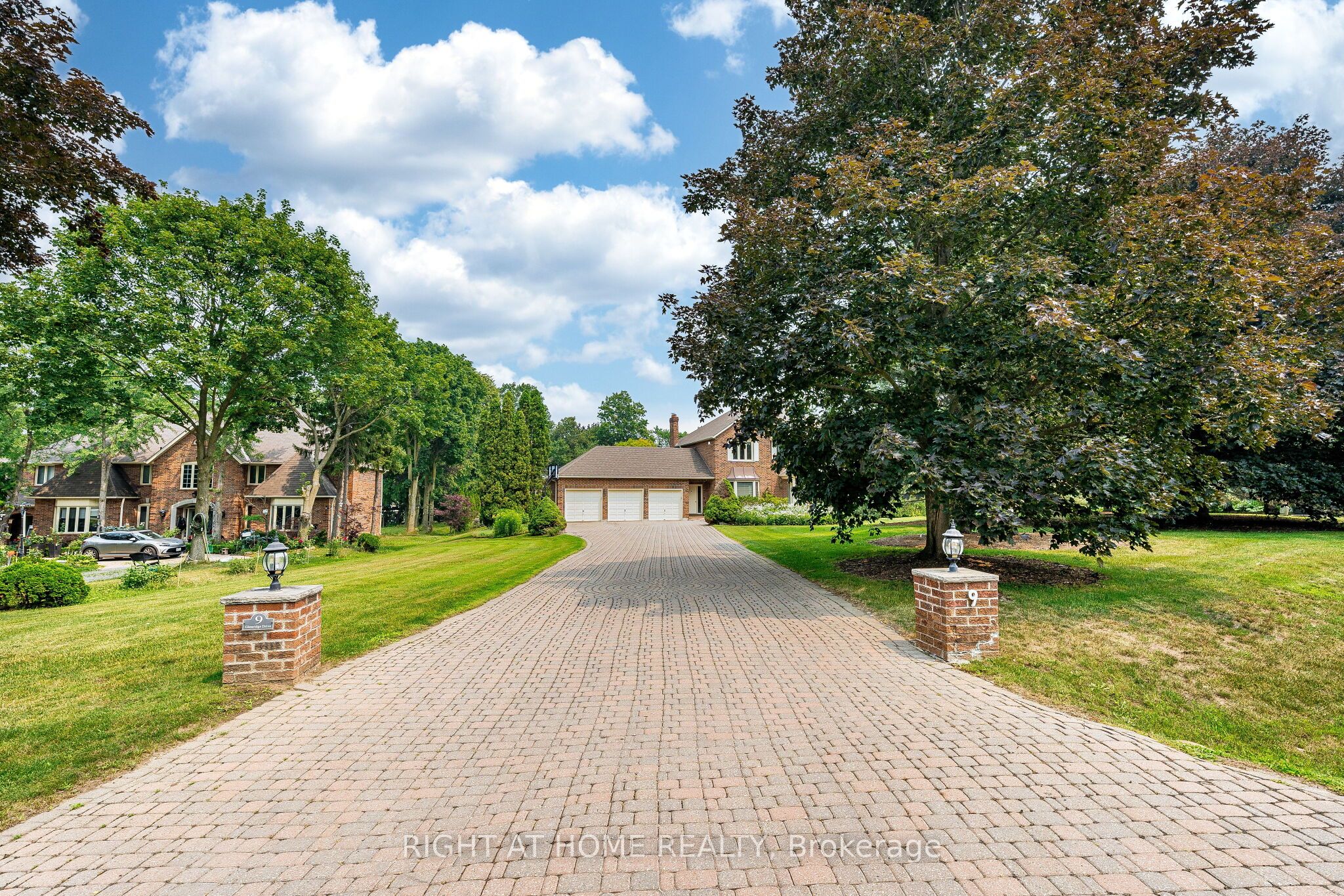 9 Glenridge Drive