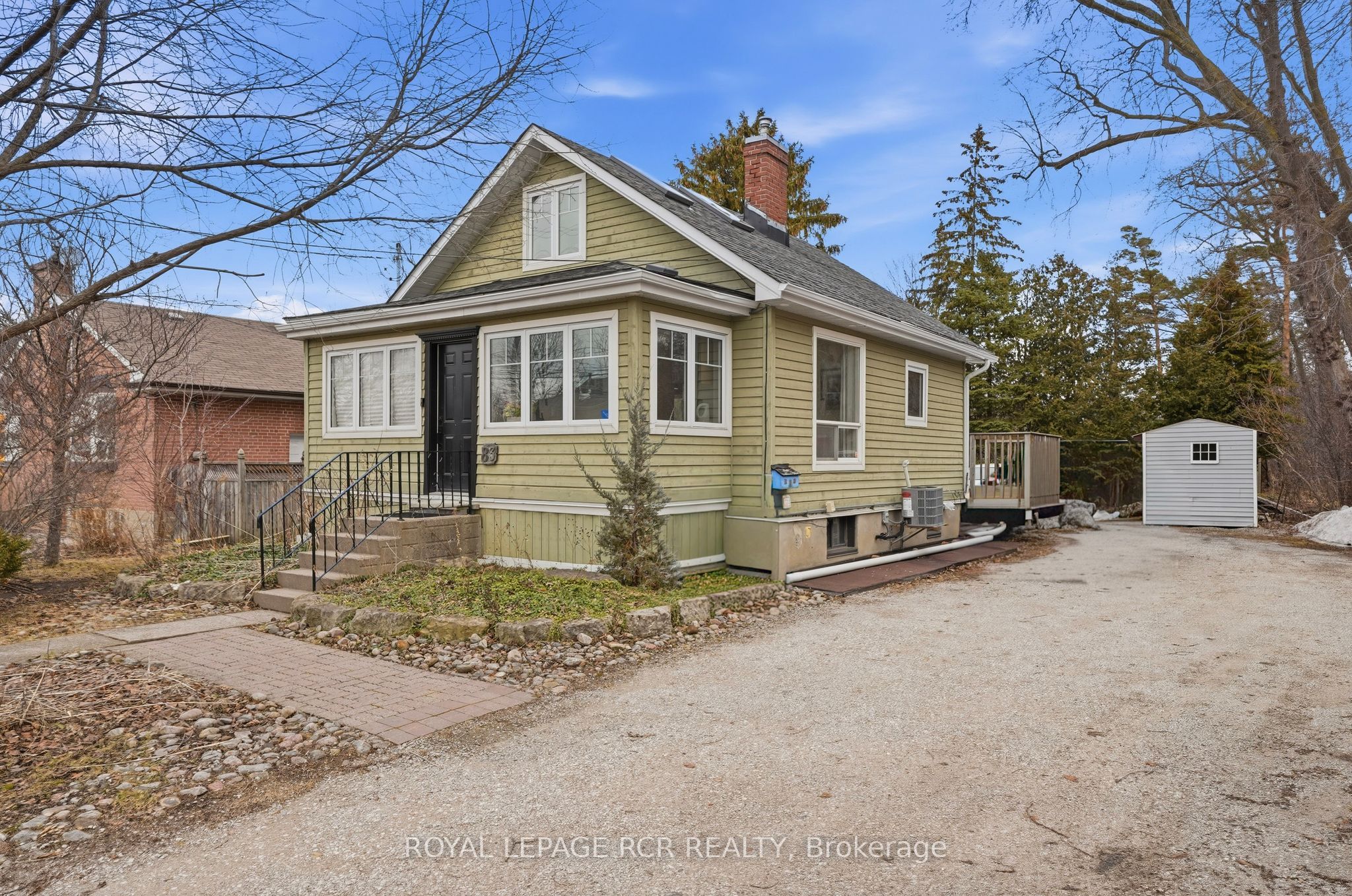 83 Industrial Parkway S