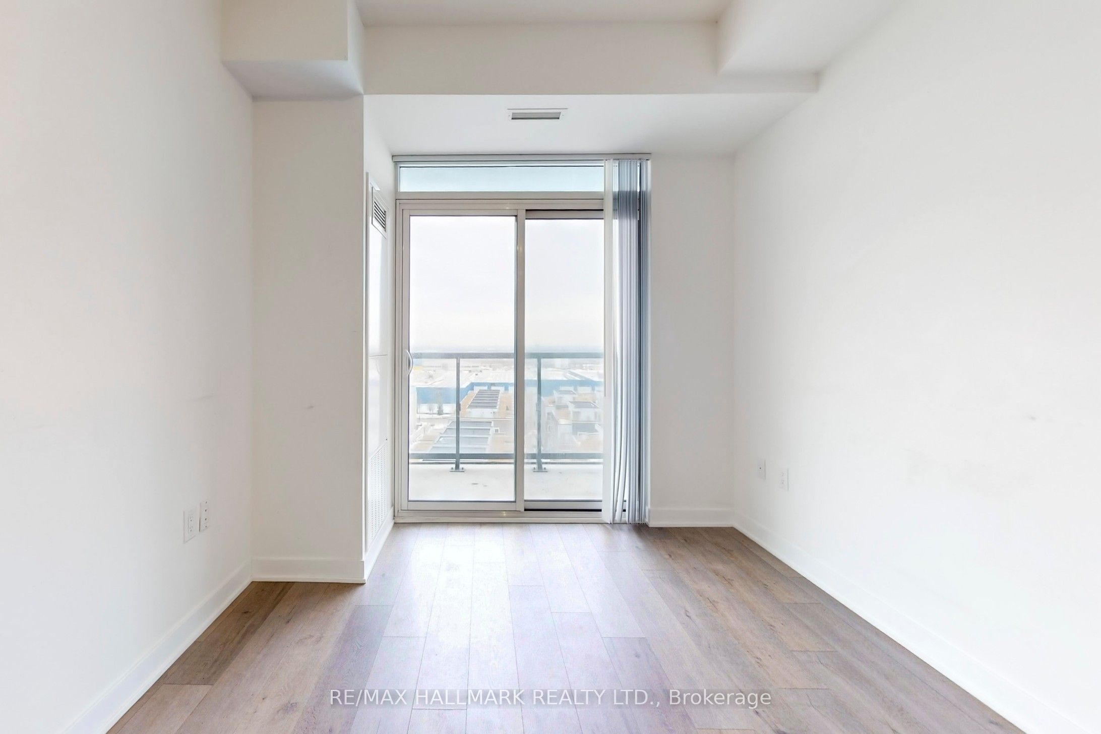 60 Honeycrisp Crescent 820