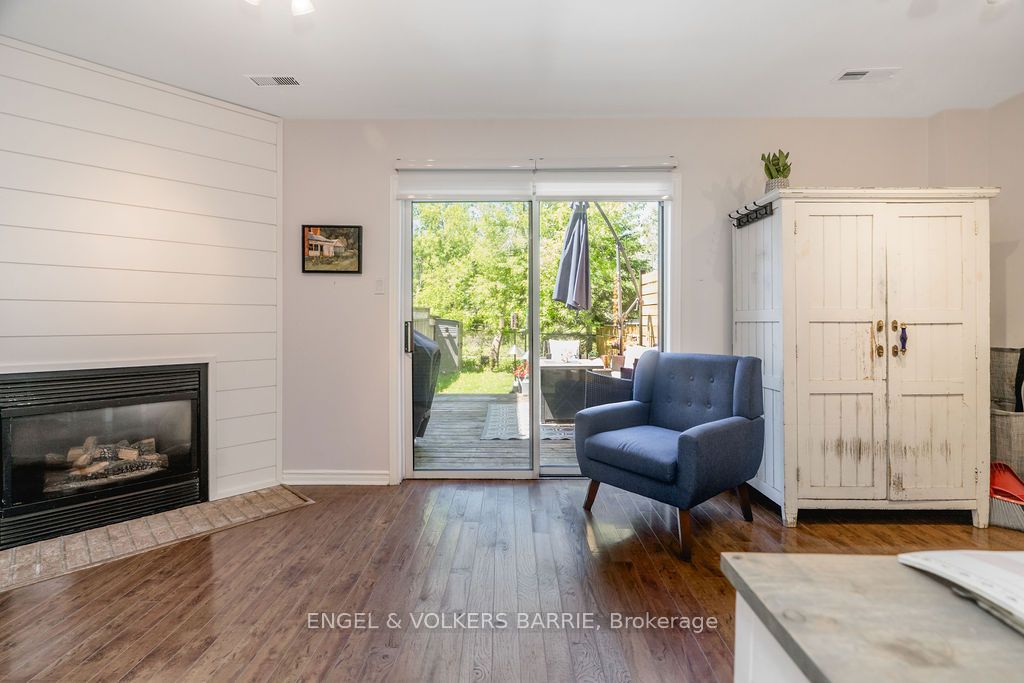 84 Pickett Crescent