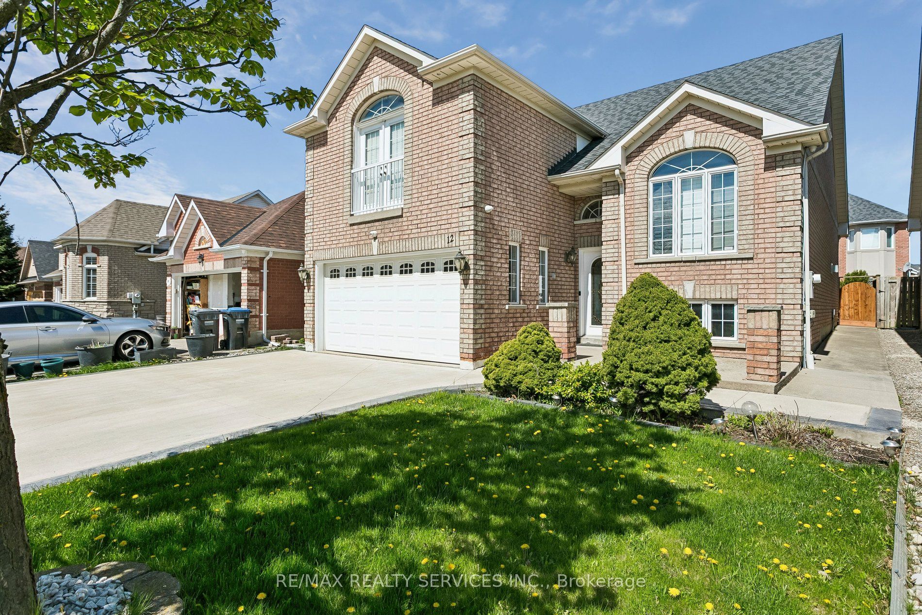 12 Goldie Avenue