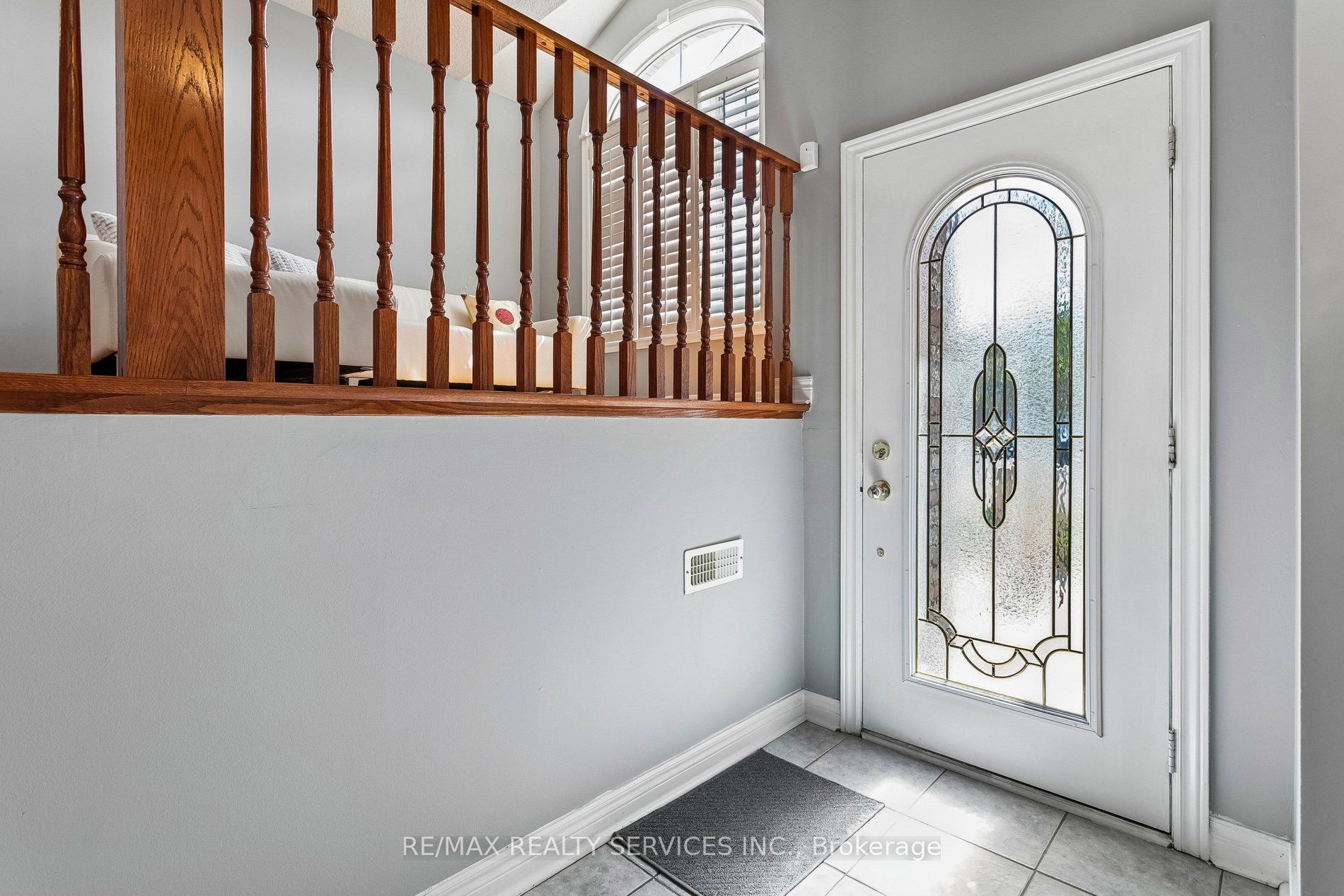 12 Goldie Avenue