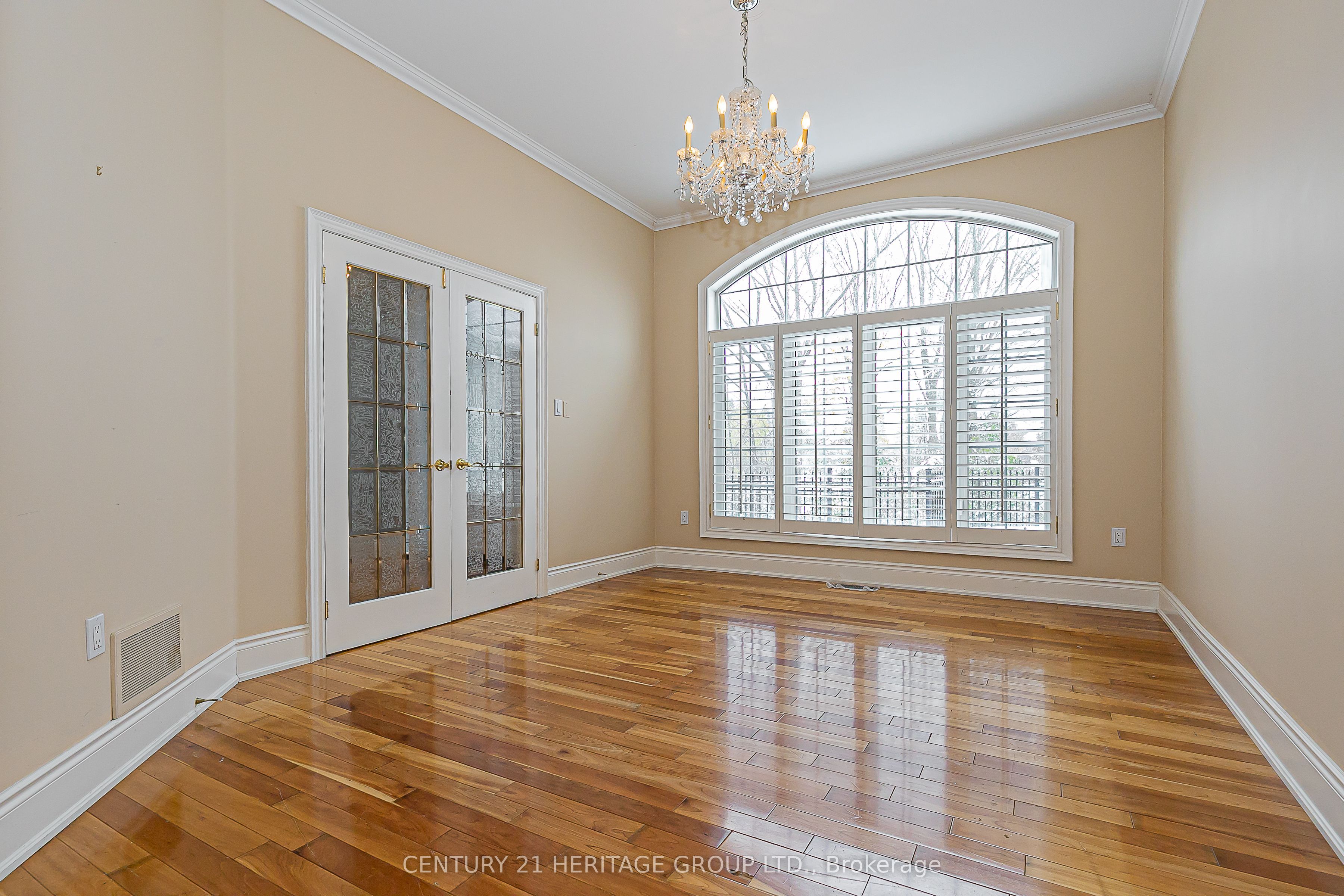 369 Coventry Hill Trail