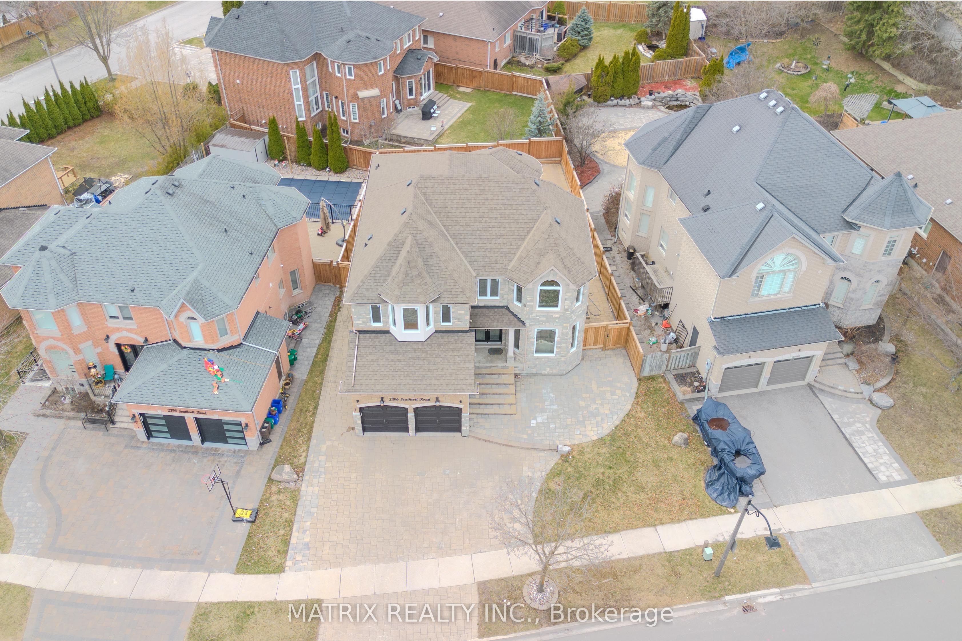 2396 Southcott Road